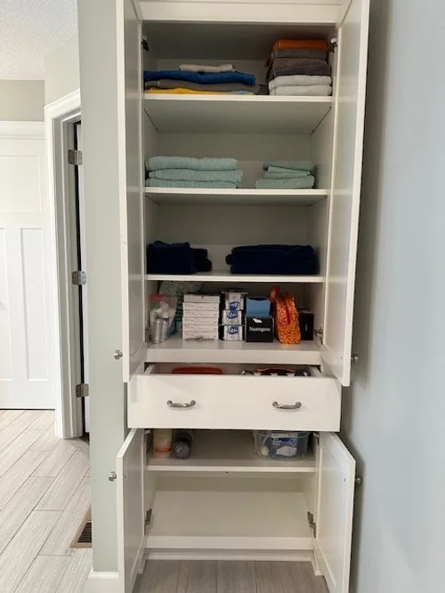 Bathroom Organizing Professional; The Tidy Peacock LLC Professional Organizer