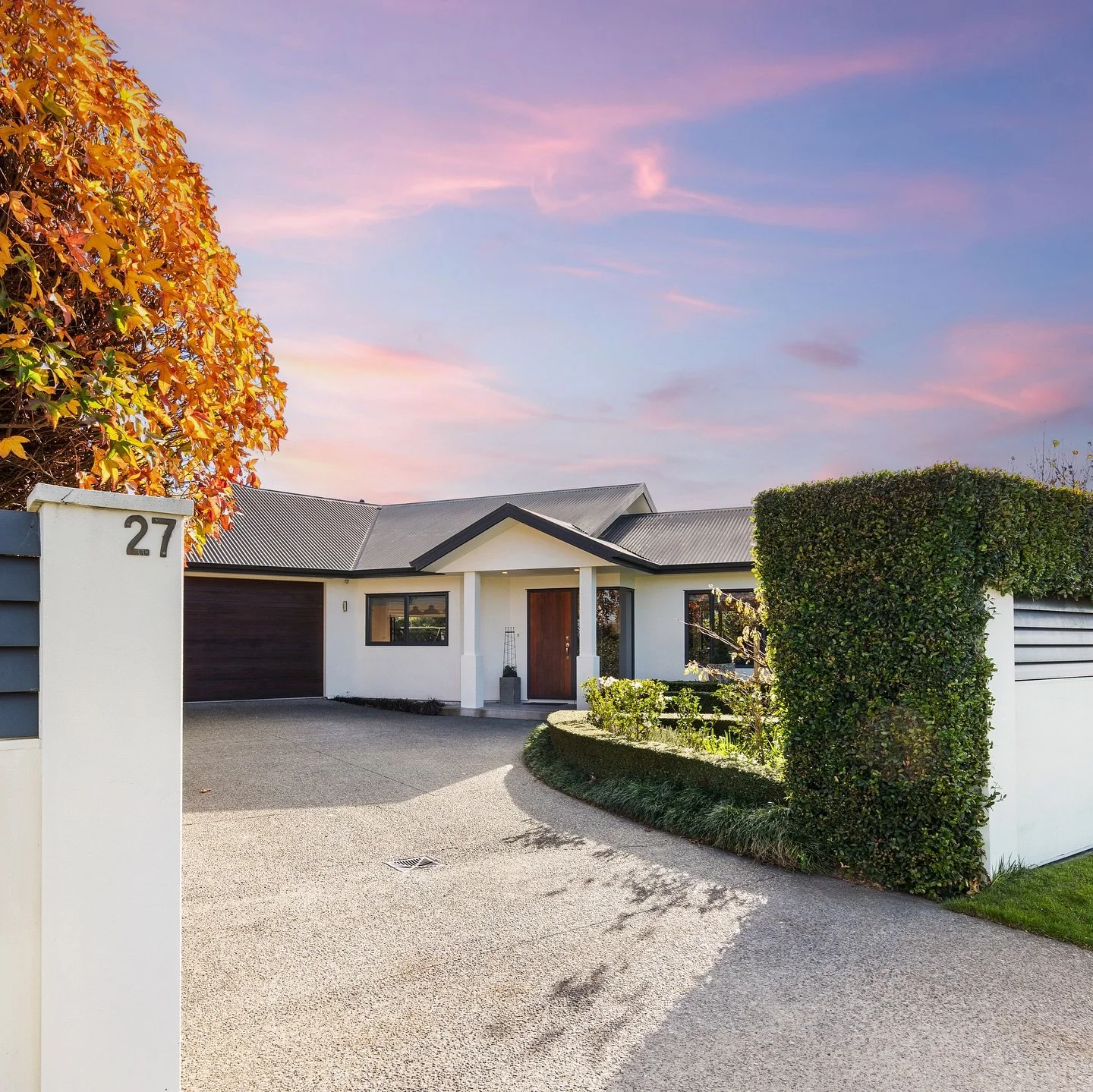 New listing
27 Napier Street, Jervoistown

Details 
&bull; 4 bedrooms
&bull; 2 living
&bull; 1012 (more or less) land area
&bull; 230 (more or less) floor area