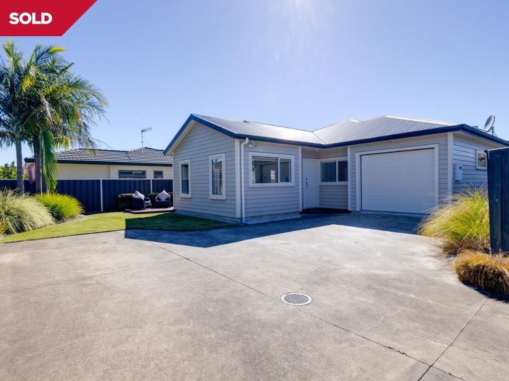 2 Warwick Crescent, Taradale