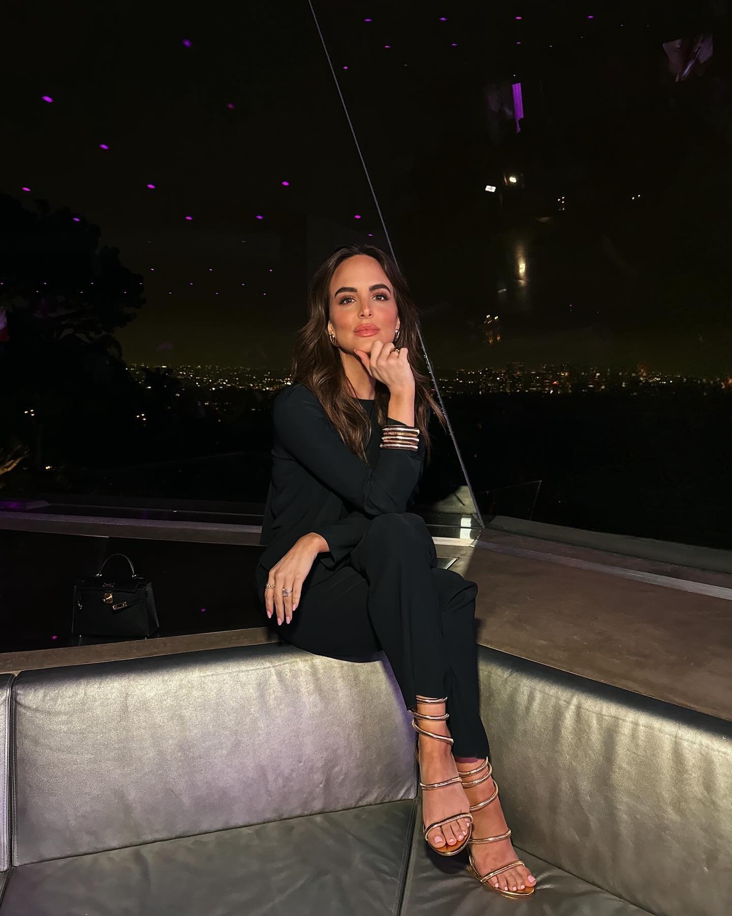 An evening with @armanibeauty in a @giorgioarmani look 💫✨ #armanibeauty