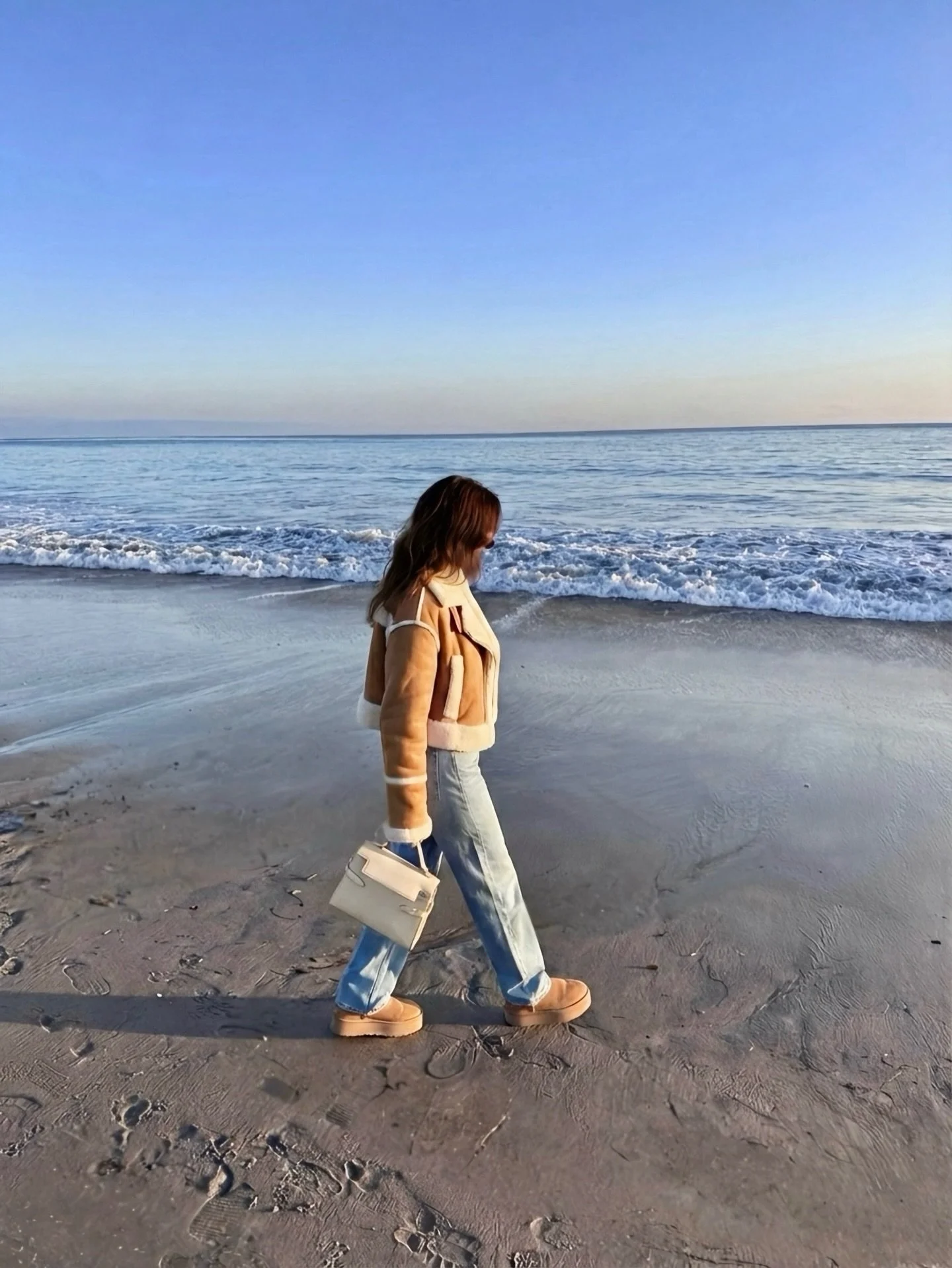 This has become my new weekend uniform when I want to feel casual yet pulled together without trying too hard:

A strong outer layer
Classic denim
A structured neutral bag
Minimal makeup
Air dried hair

It&rsquo;s simple, easy to reach for, and doesn