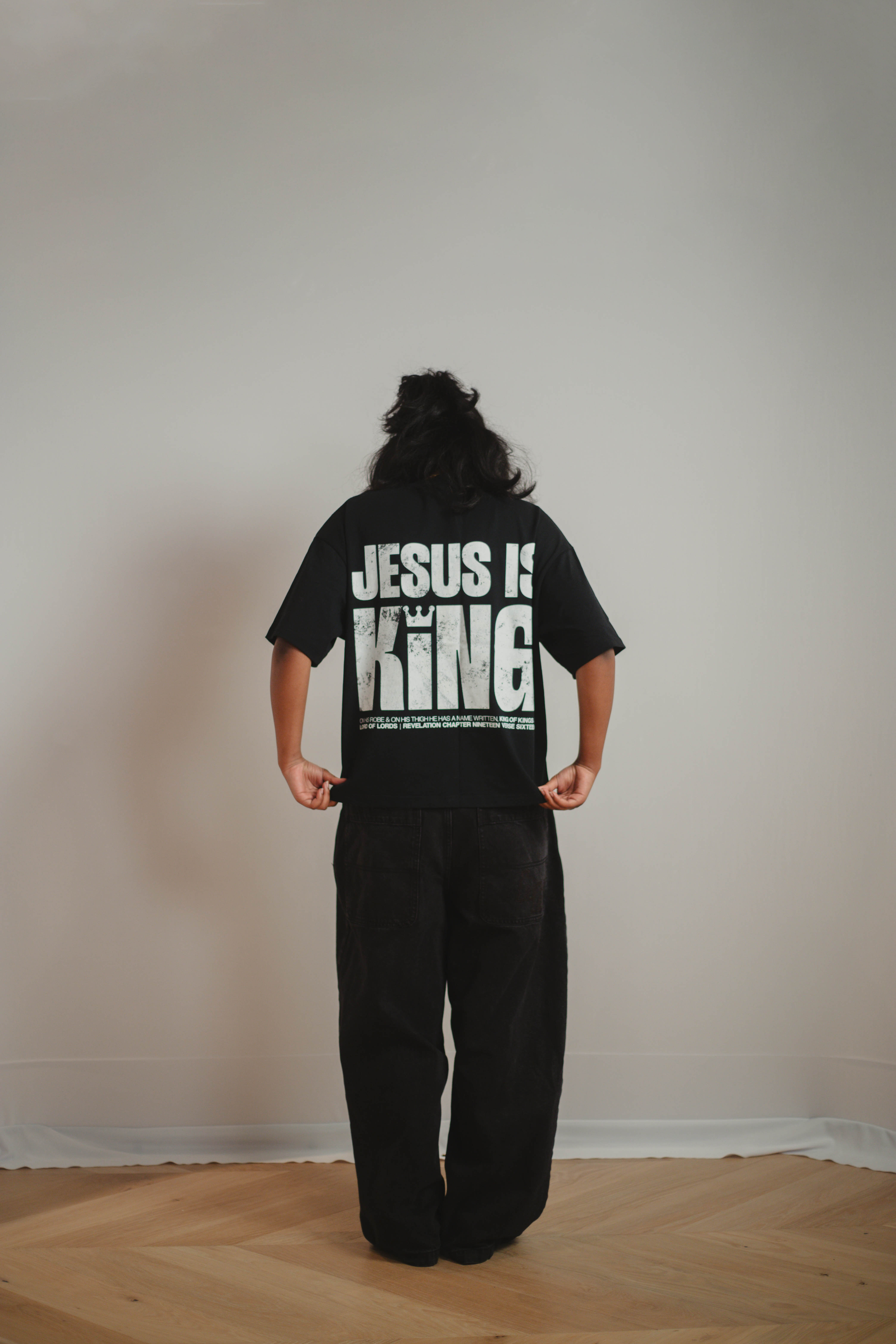 Jesus is King - Boxy Tee - Black & White