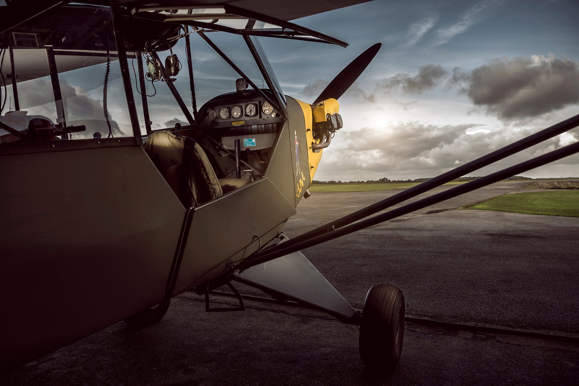 Vintage Aircraft - Piper L4 Cub, close up of cockpit area
