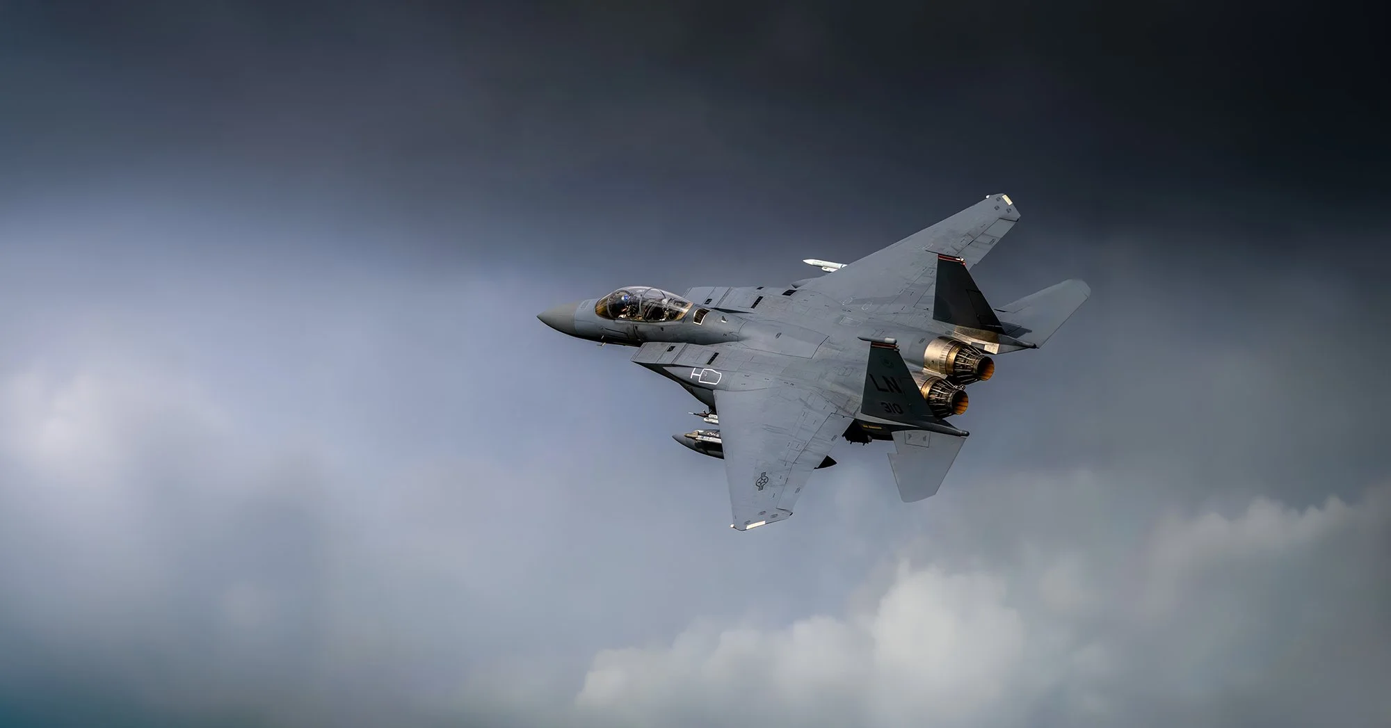 Fighter jet in flight