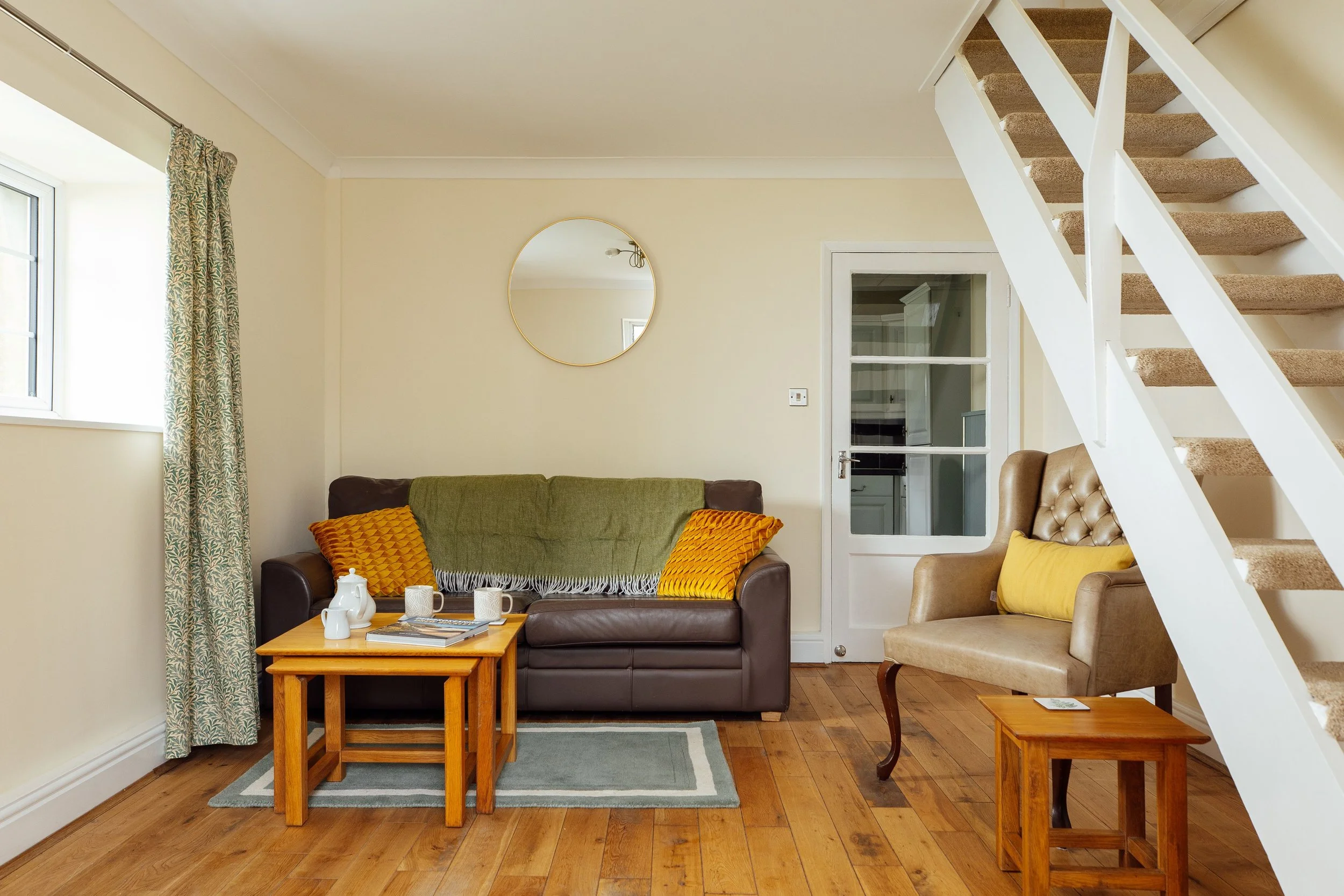 Mews 3 lounge