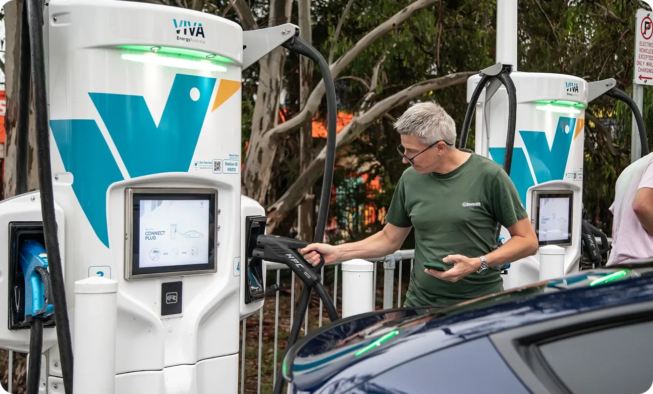 Accelerating ultrafast EV charging within existing grid constraints