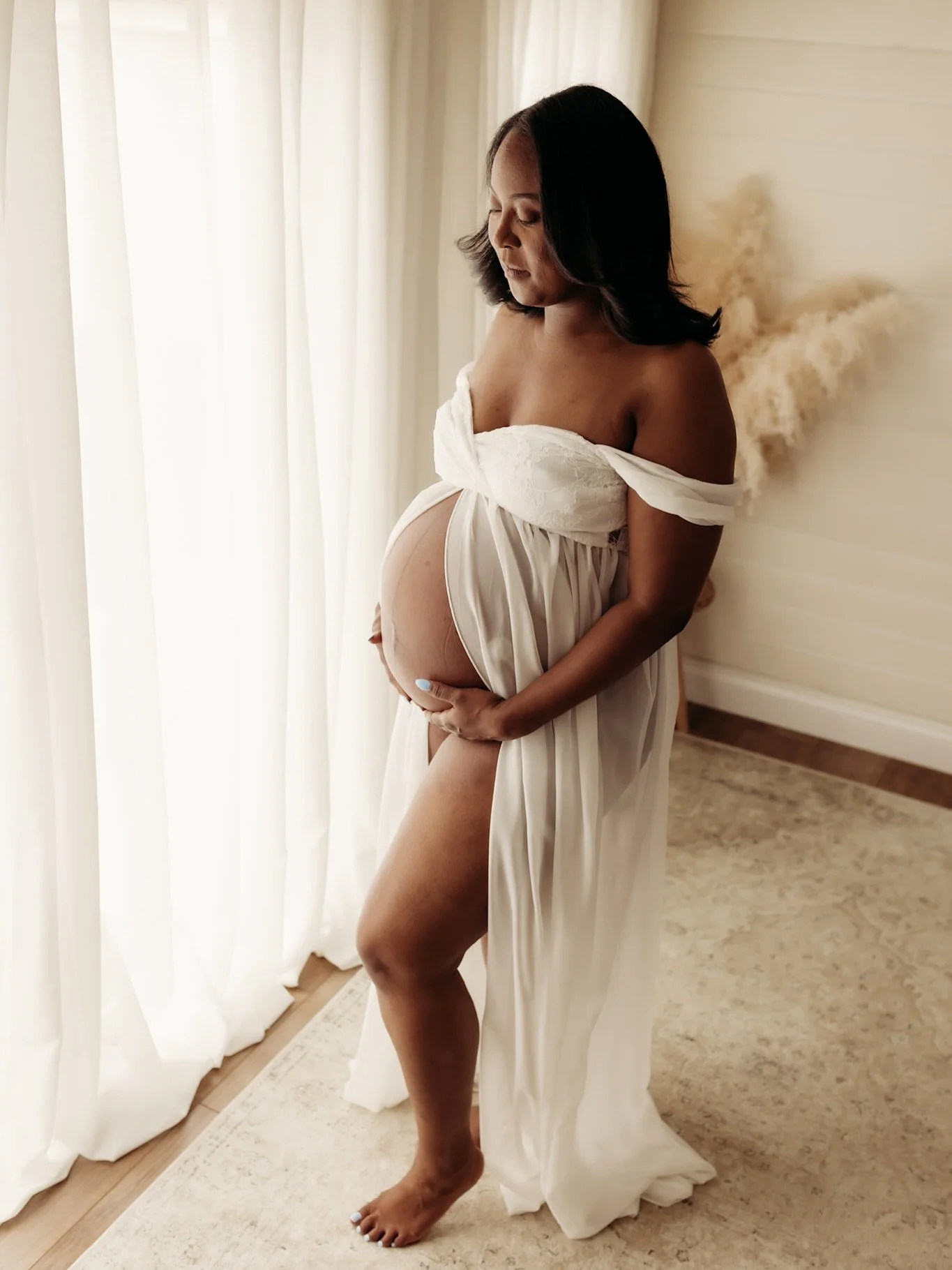 This little one has now arrived earth-side and I&rsquo;m really looking forward to documenting their next chapter. 🥹

&bull;

&bull;

&bull;

&bull;

&bull;

#kentphotographer #behindthelens  #photographylovers  #medwayphotograpy#portraitphotography