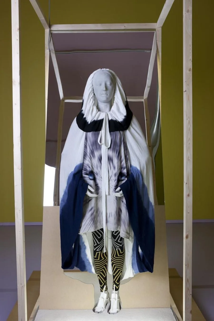 2009-12-12-5008_slideshow (1).jpg