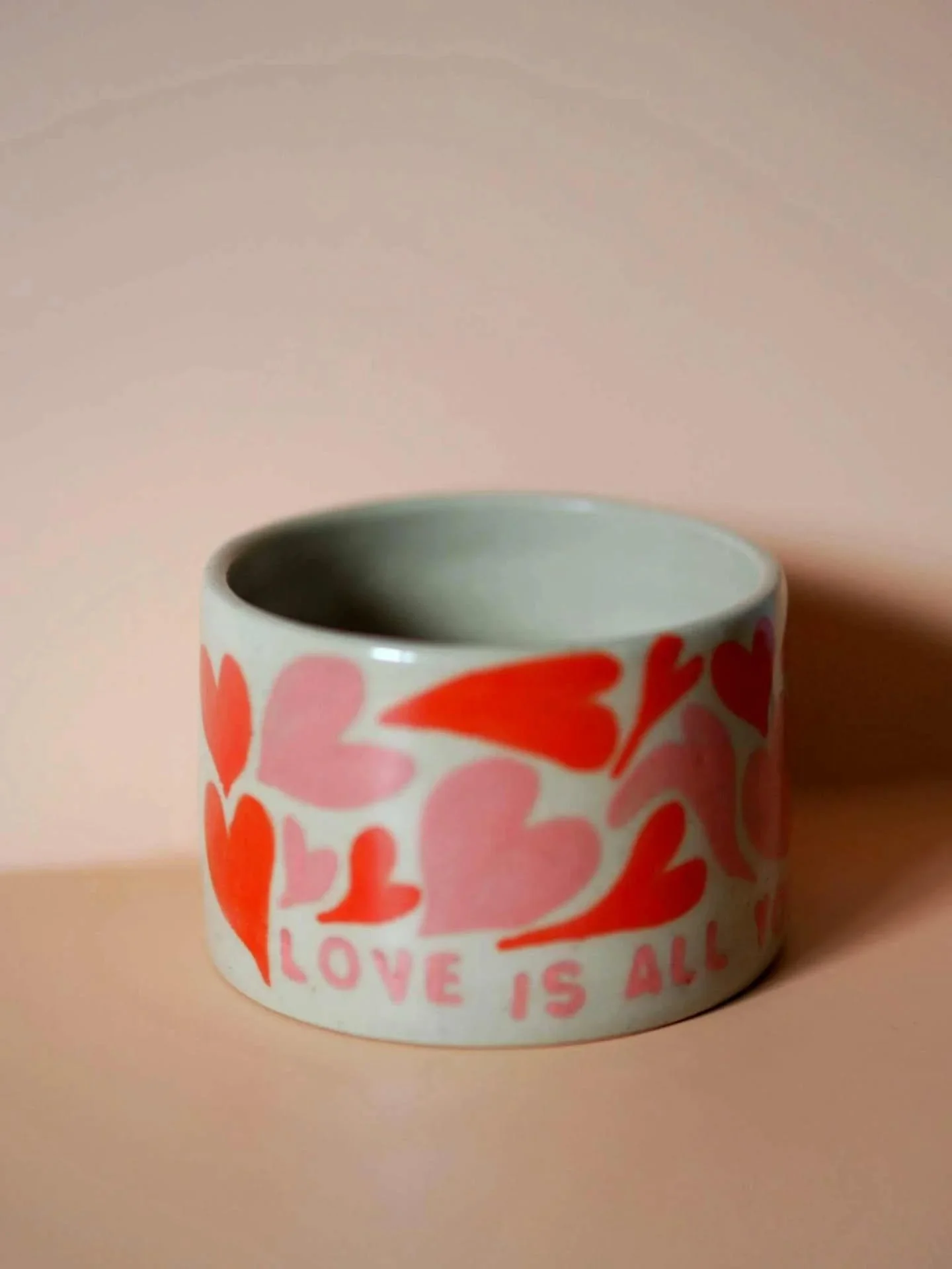 LES F&Ecirc;TES APPROCHENT ✨️🎊🤭

Et &ccedil;a tombe bien, il reste encore quelques pi&egrave;ces disponibles sur mon site ou Chez Bobonne (52 rue du Taur 31000 Toulouse) 🤗

Offrez du local et de l'artisanat pour les f&ecirc;tes de fin d'ann&eacute