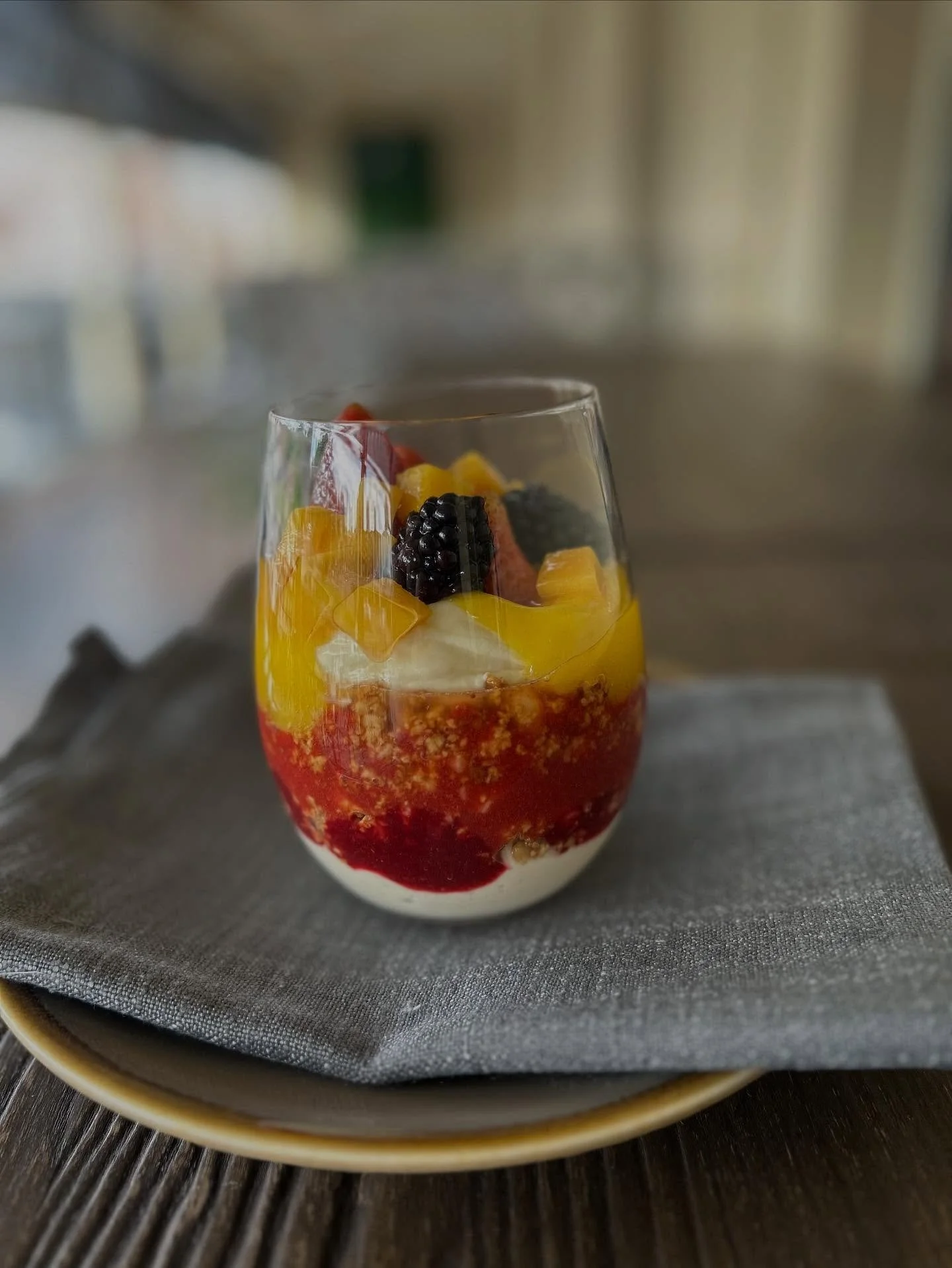 Cheesecake sundae, mango, blackberry, strawberry, white chocolate &amp; macadamia crumble

On the menu for summer

See you soon x