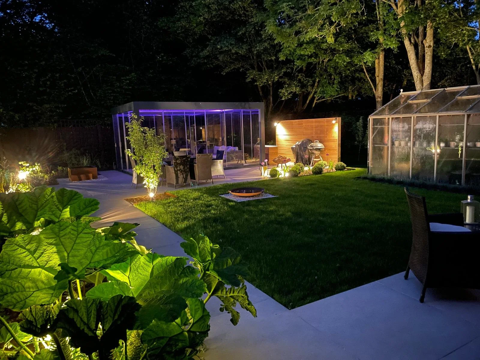 Garden lighting finished