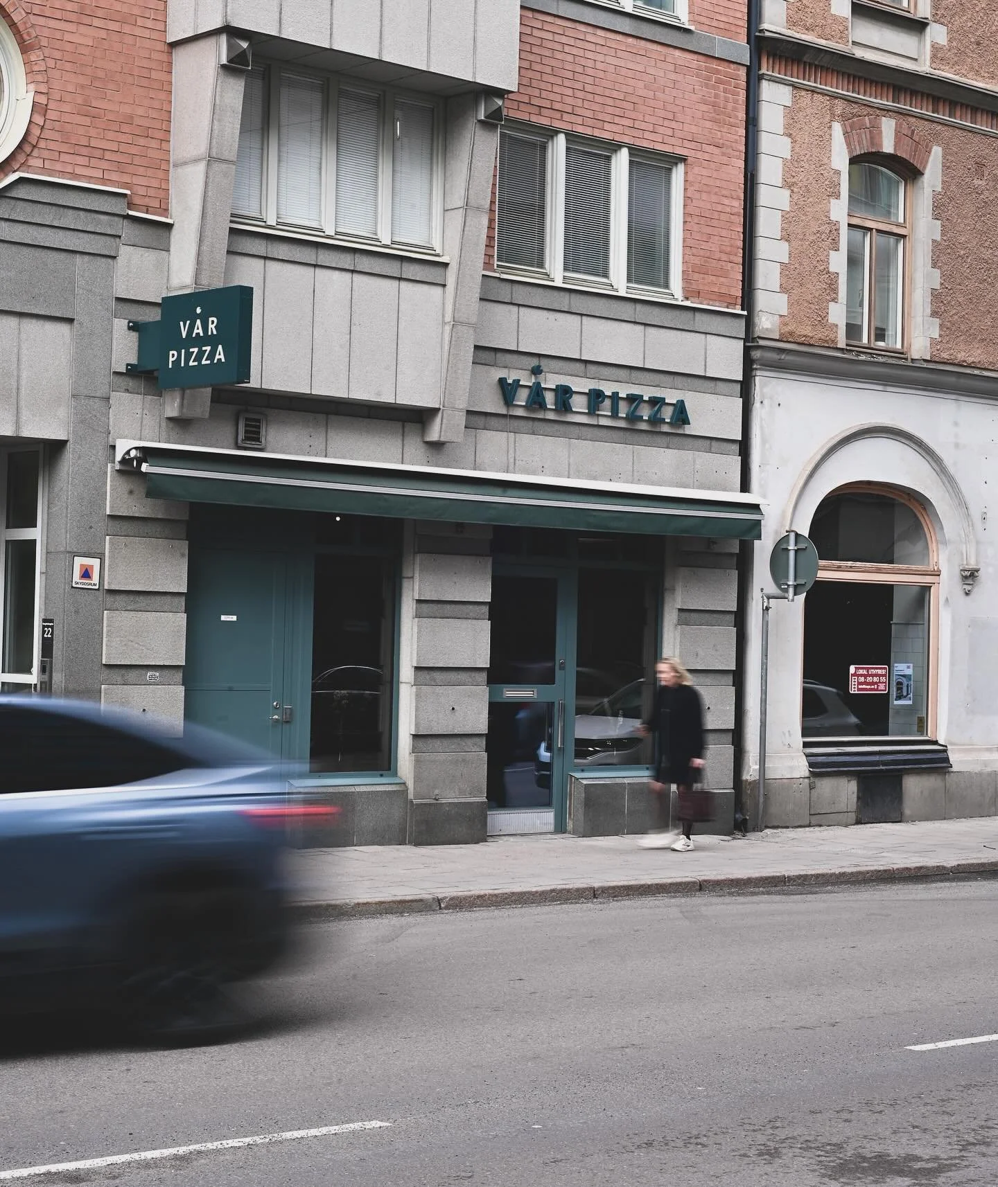 Imorgon och p&aring; l&ouml;rdag k&ouml;r vi provk&ouml;rning av k&ouml;ket inf&ouml;r den stora &ouml;ppningen p&aring; onsdag 1/4 🥳 

Tider f&ouml;r provk&ouml;rning fre l&ouml;r: 16-22
Kungsholmsgatan 22

S&aring; vi v&auml;lkomnar alla i omr&ari