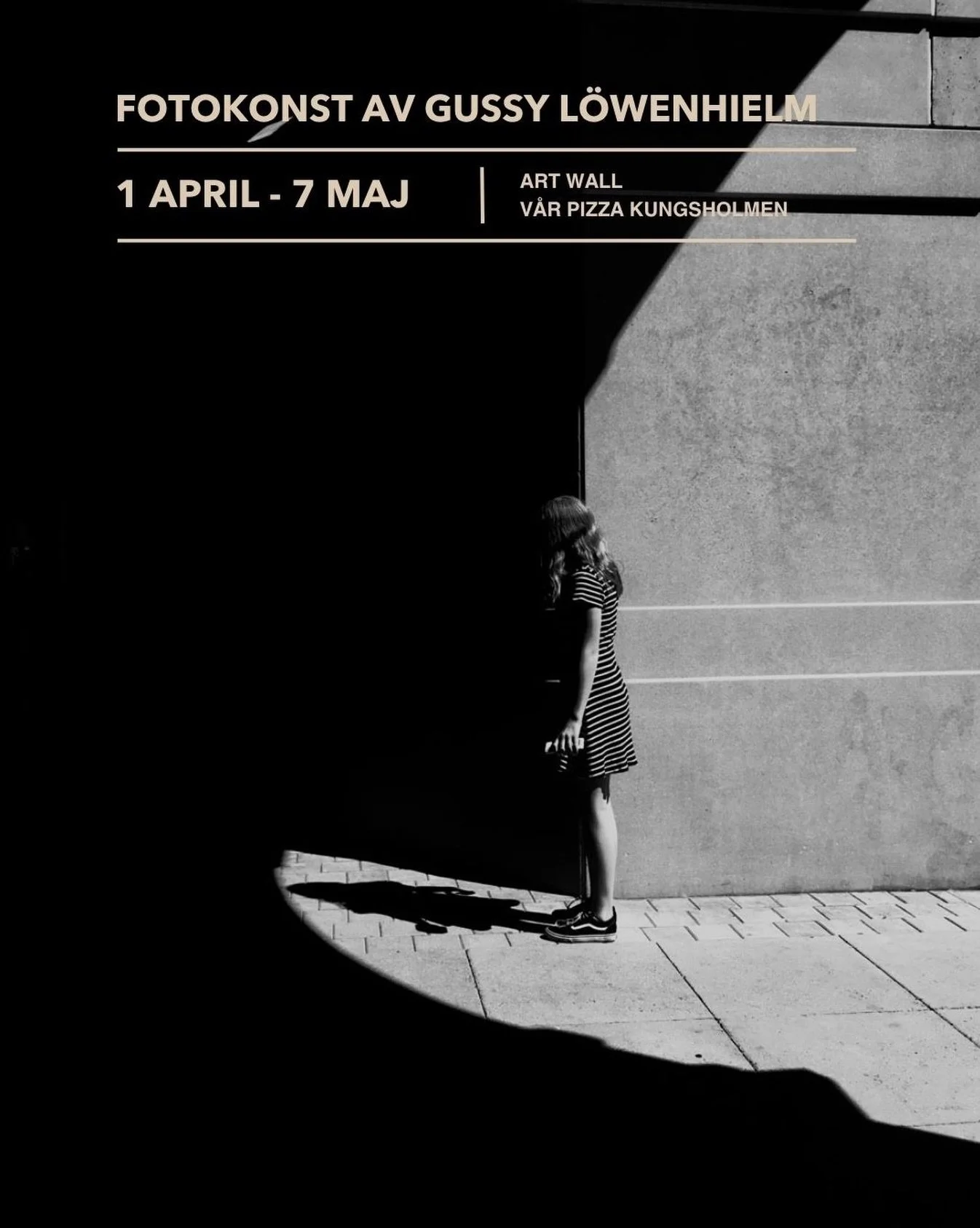 SLICES OF LIFE &ndash; FOTOKONST AV GUSSY L&Ouml;WENHIELM
Nu visar Gussy sin fotokonst p&aring; V&aring;r Pizza i Kungsholmen &ndash; kom f&ouml;rbi och upplev konsten i en avslappnad milj&ouml; ✨
Gussys fotografi r&ouml;r sig mellan ljus och m&ouml;
