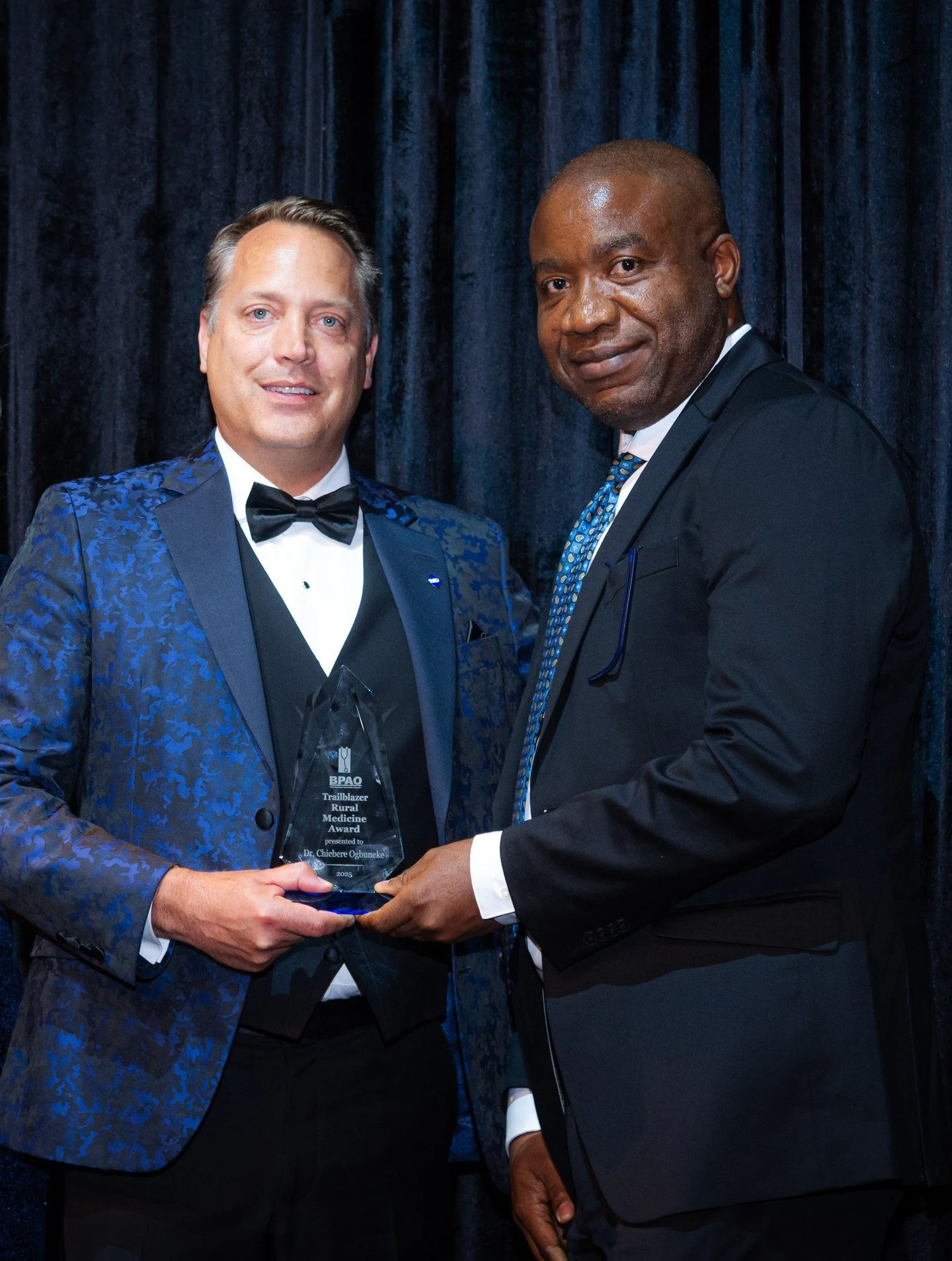 BPAO excellence, recognized beyond the Gala!

Dr. Chiebere Ogbuneke, recipient of the Trailblazer: Rural Medicine Award at last year&rsquo;s BPAO Gala, is being recognized in Medical Post for his impactful work in mentorship, rural medicine, and supp