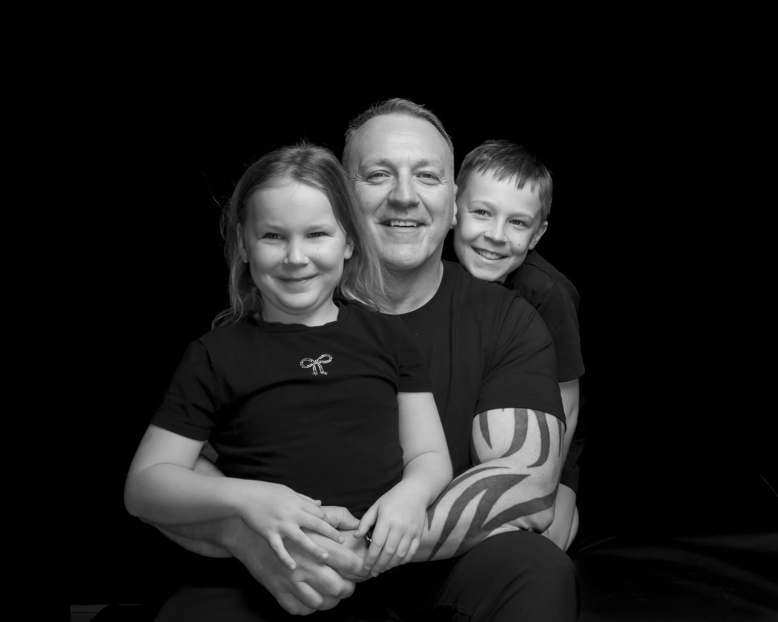 Why Most Families in Brisbane Don’t Have a Beautiful Photo Together (And How to Fix It)