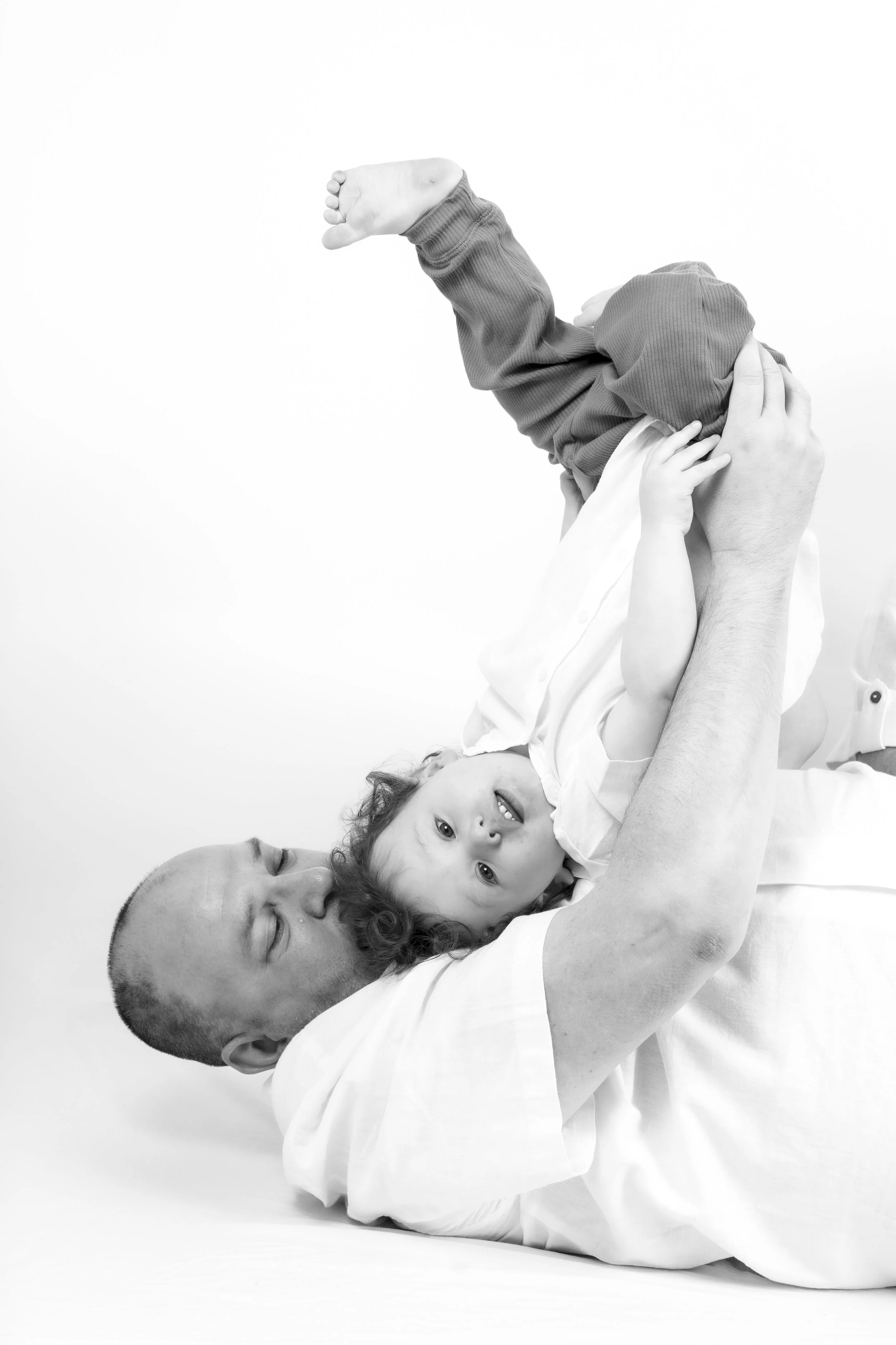 family photographer Brisbane specialising in black and white studio portraits