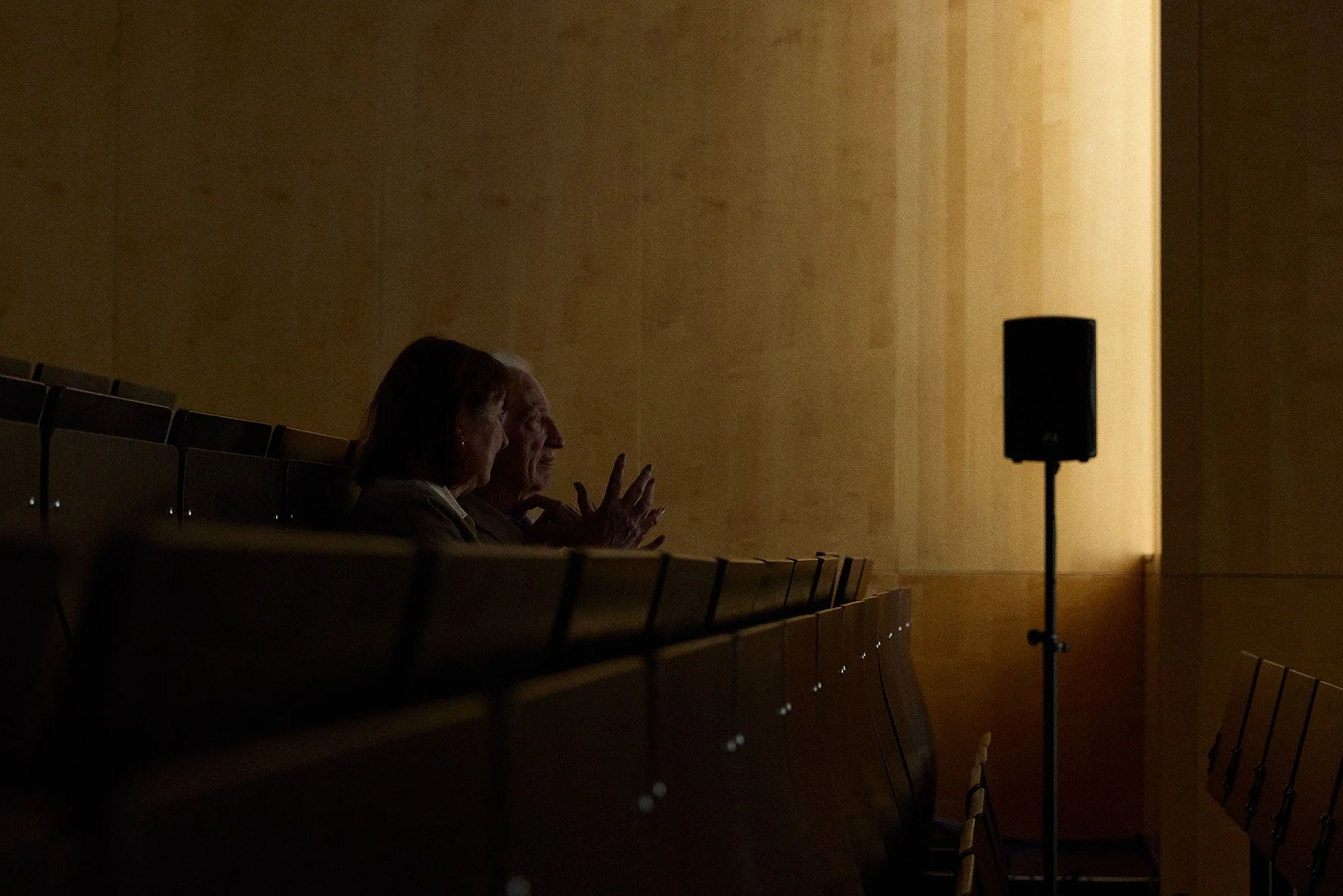 25CW28_Andrea_Vesela-Grüsse_nach_Hause-035-Final LOW.jpg