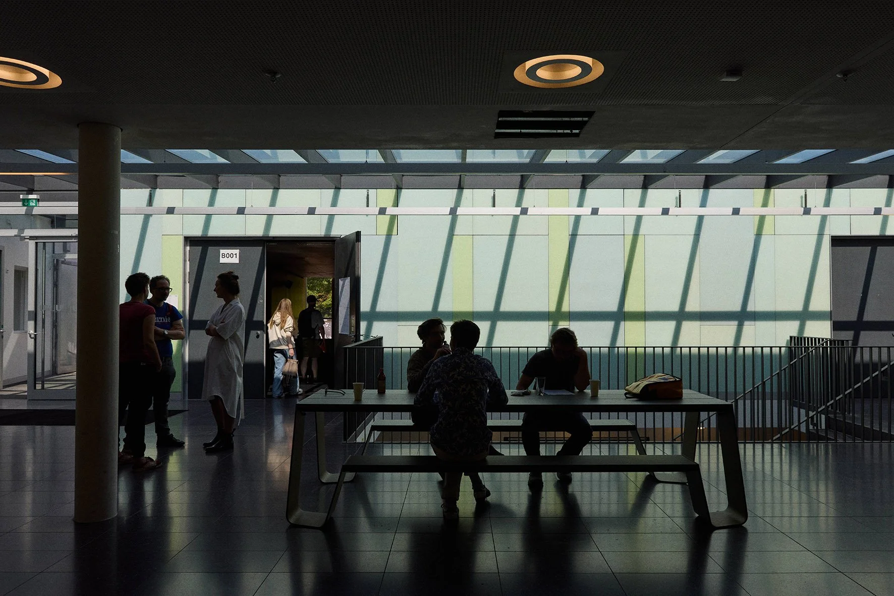 25CW28_Andrea_Vesela-Grüsse_nach_Hause-063-Final LOW.jpg