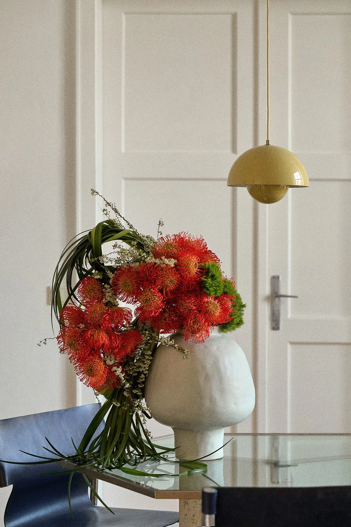 Vase Saki photographed by Tereza Konarikova for Westwing