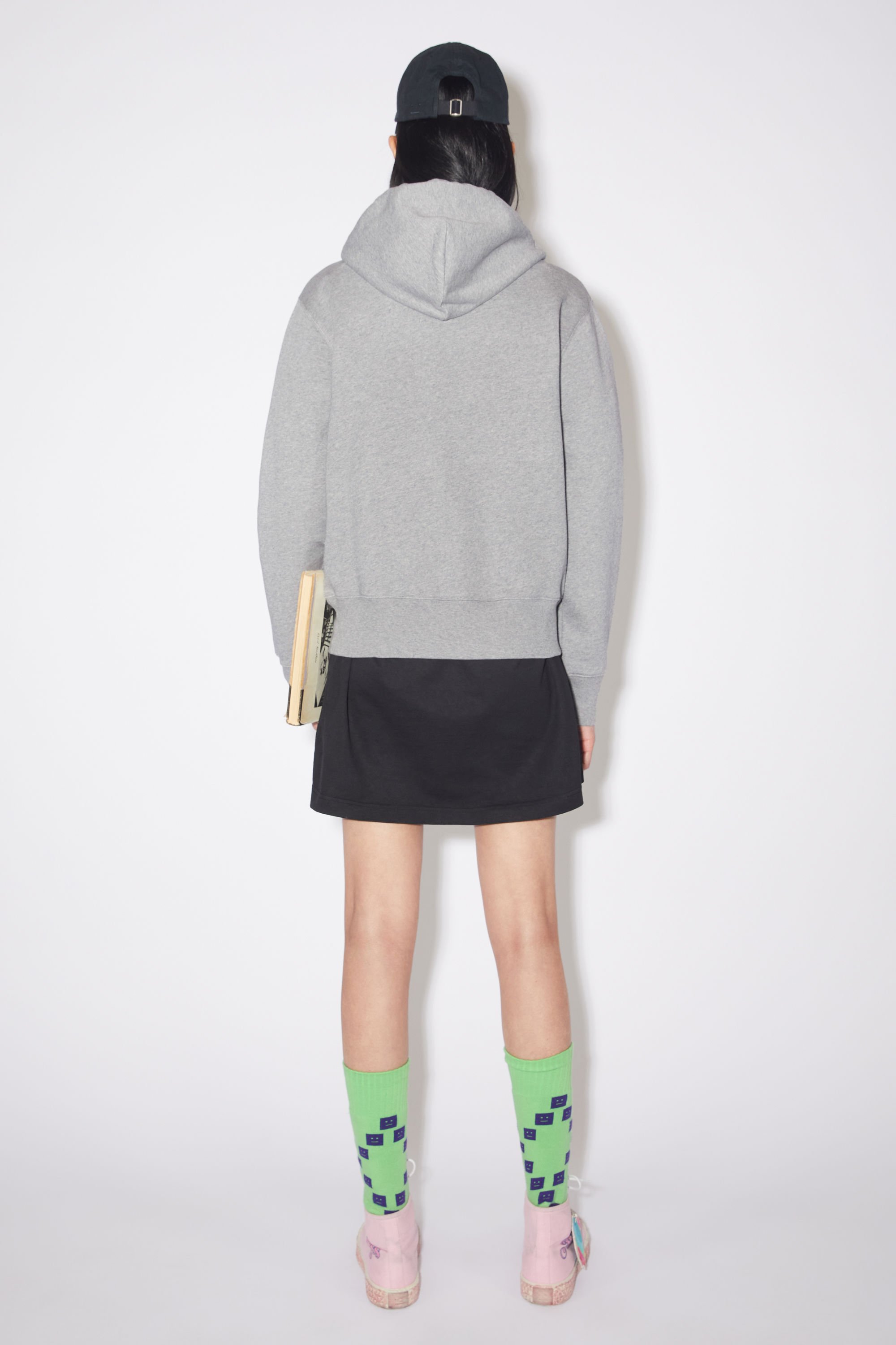 CI0119-X92_UNISEX-WOMAN_B.jpeg