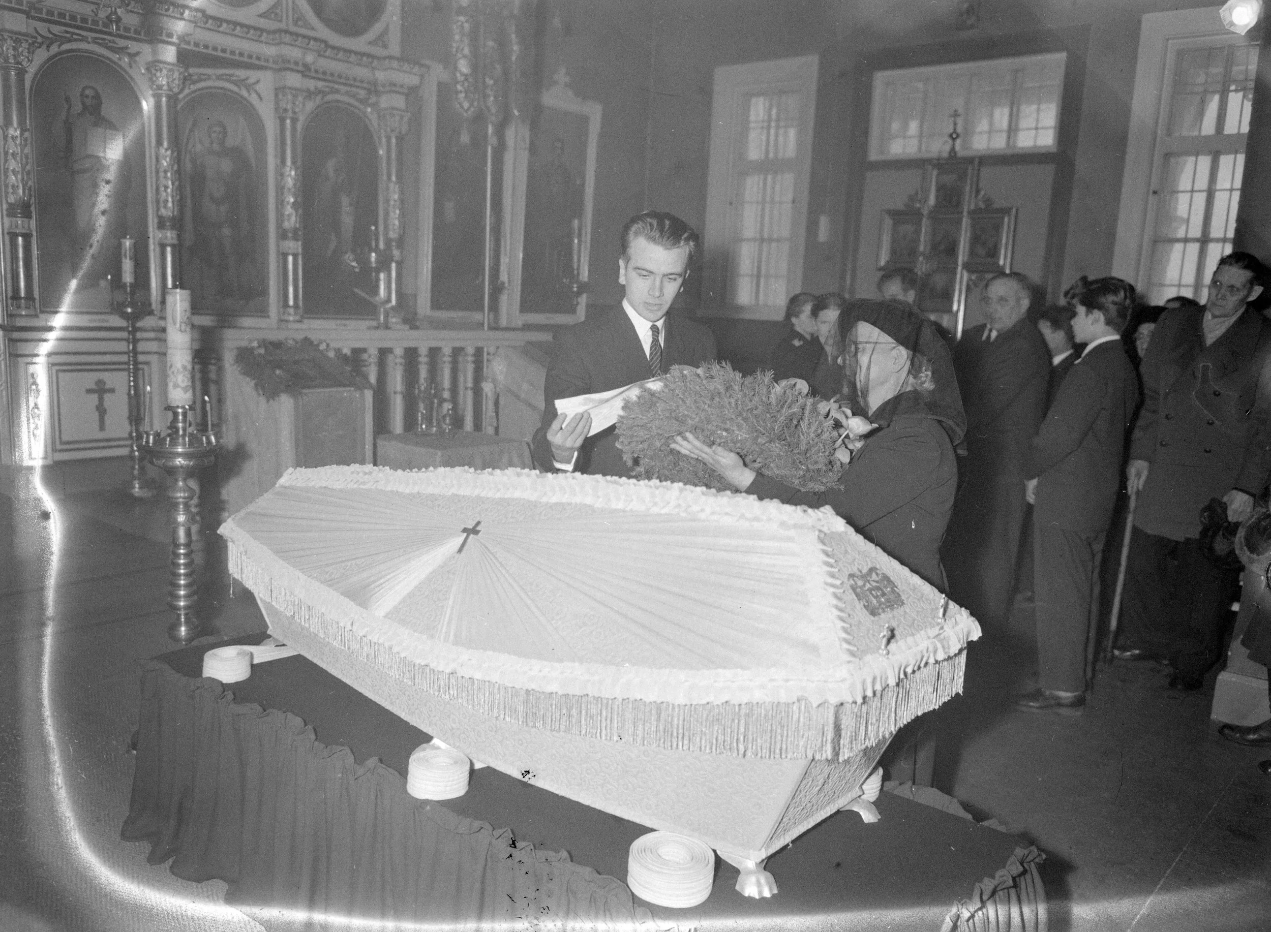 iivo houtsosen hautajaiset joensuu PK museo master.jpg