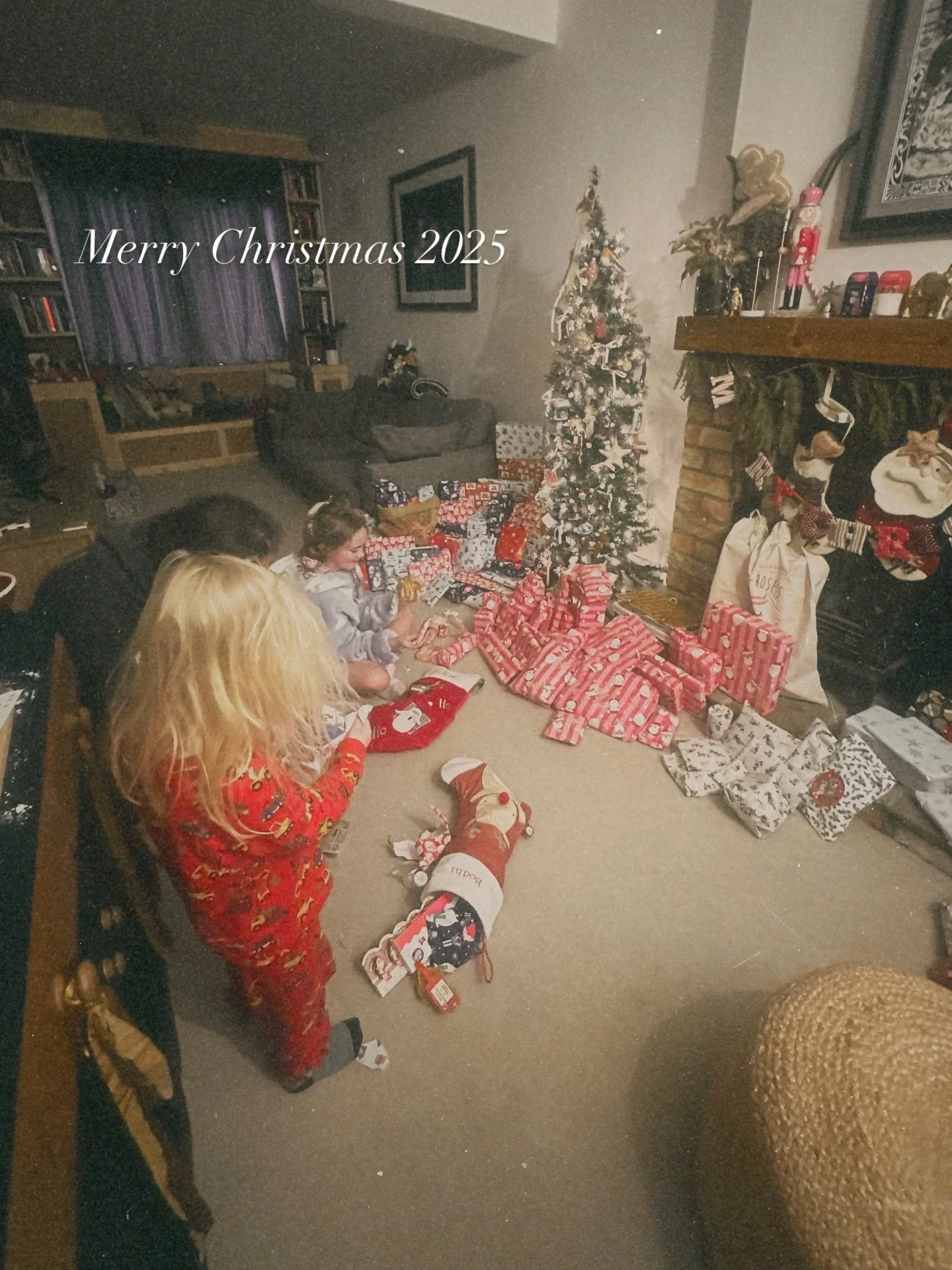 Hope you&rsquo;ve had a wonderful day. 

This year has been one of my favs. Feeling super grateful for my peops and ready for round 2, with more of them tomorrow.

Enjoy the twixmas break everyone 🫶🏻