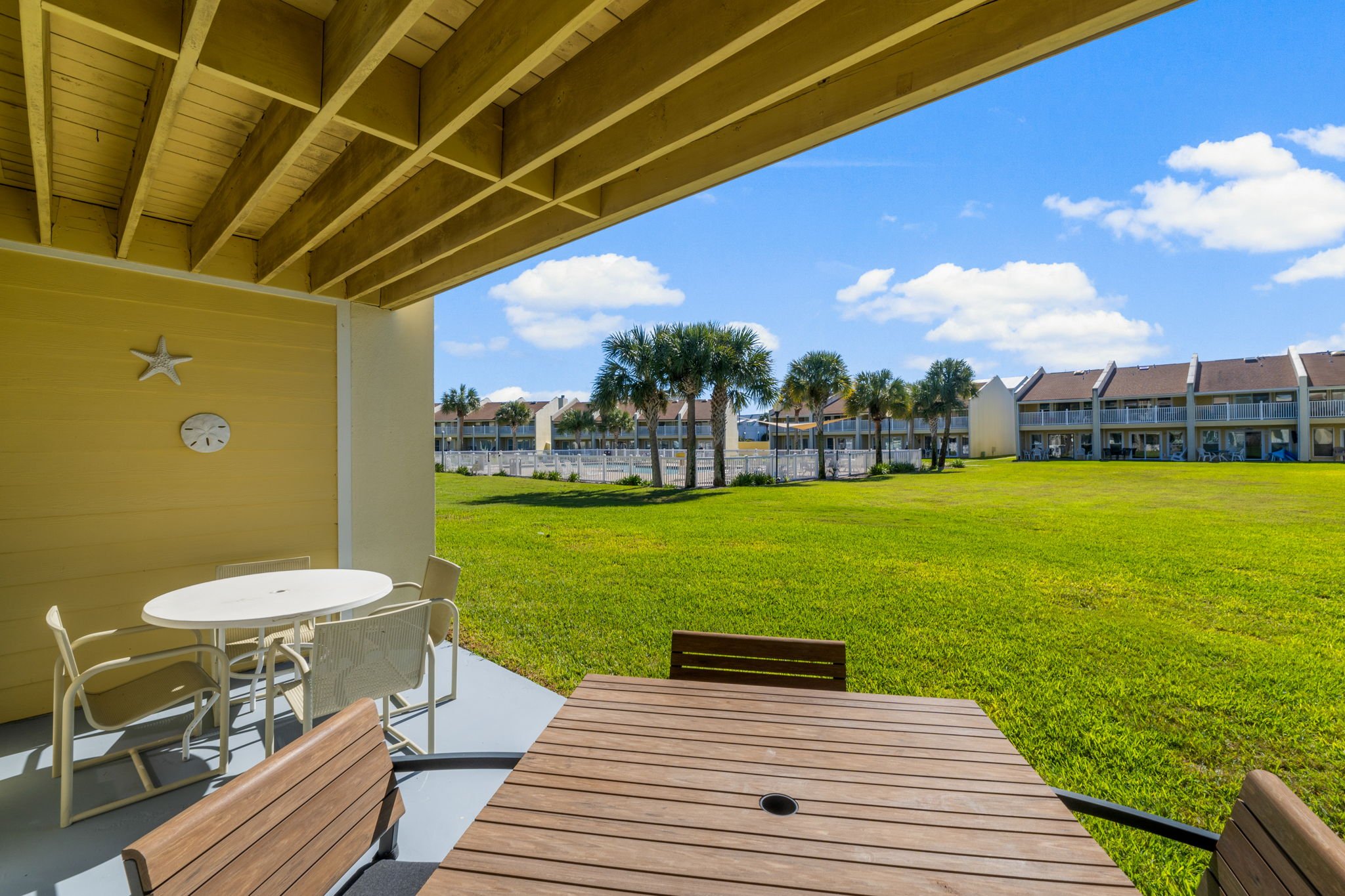 28-web-or-mls-1630-Scenic-Gulf-Dr-9D-18.jpg
