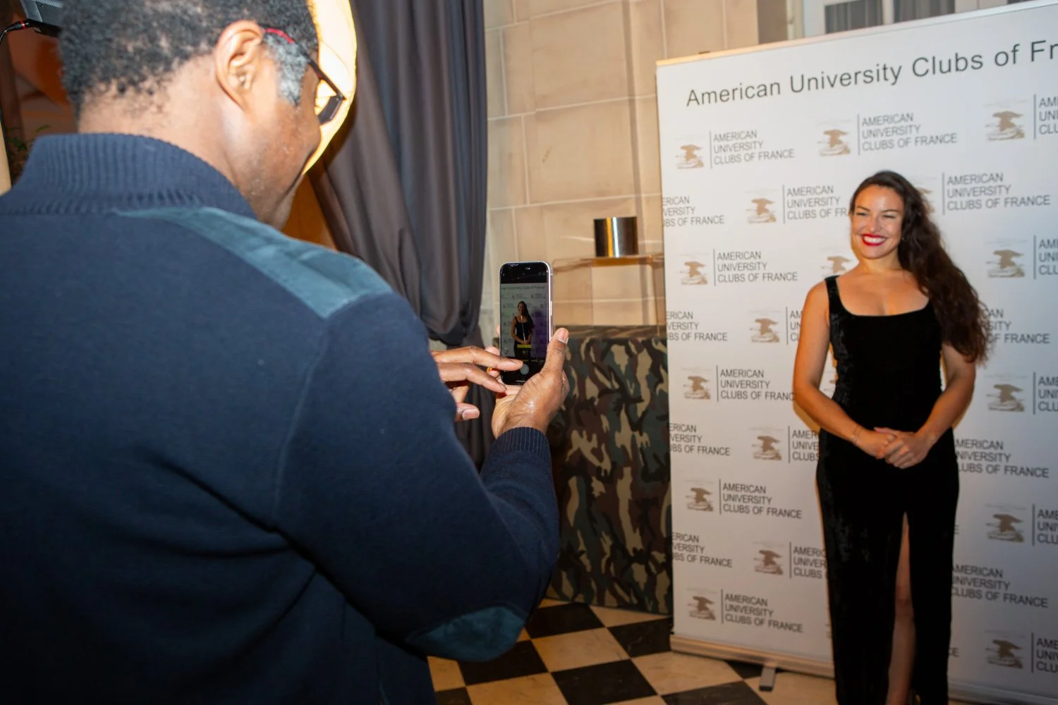 Portrait Taken Paris Thanksgiving école militaire 