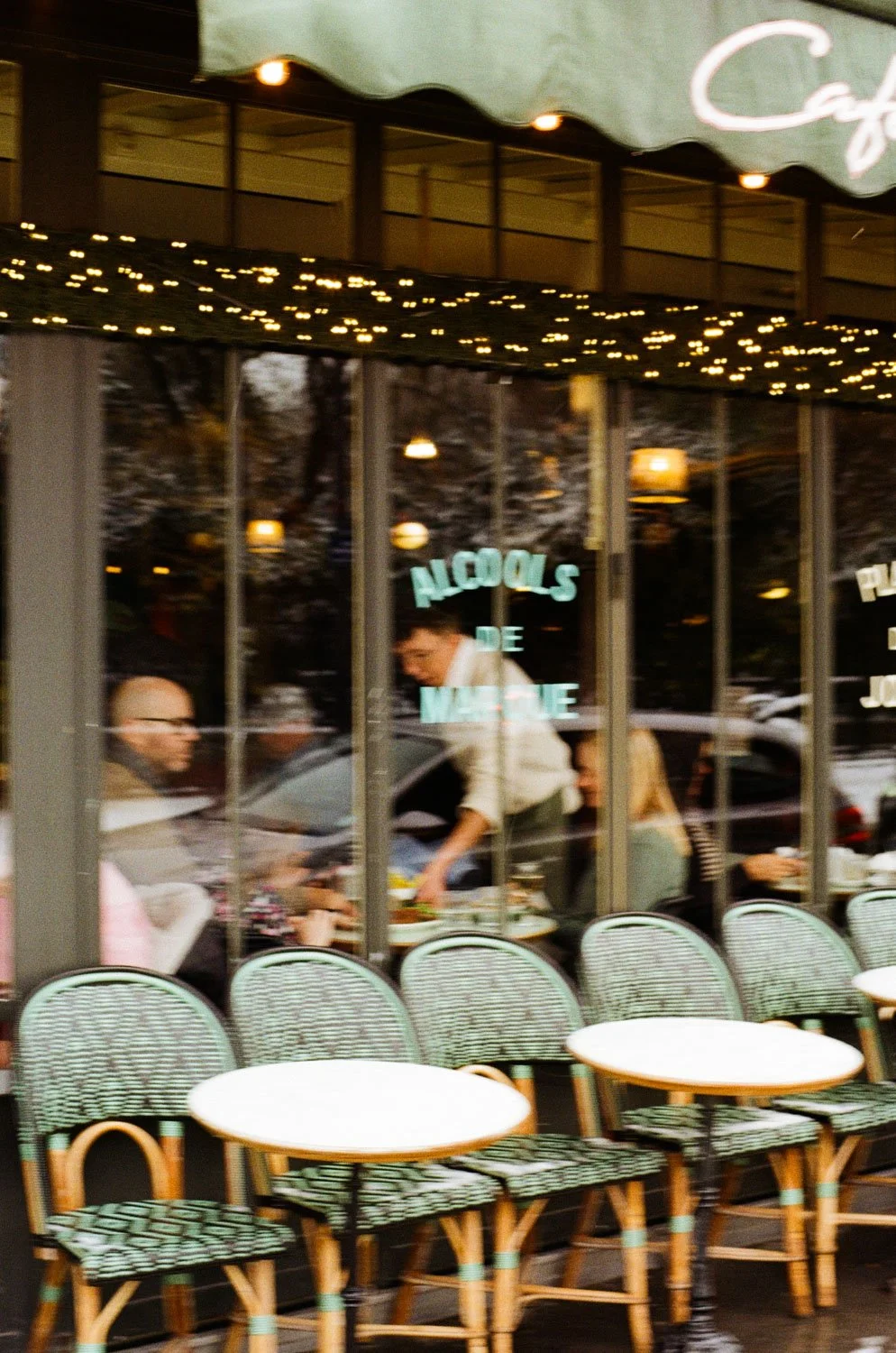 A wintry cafe, Paris