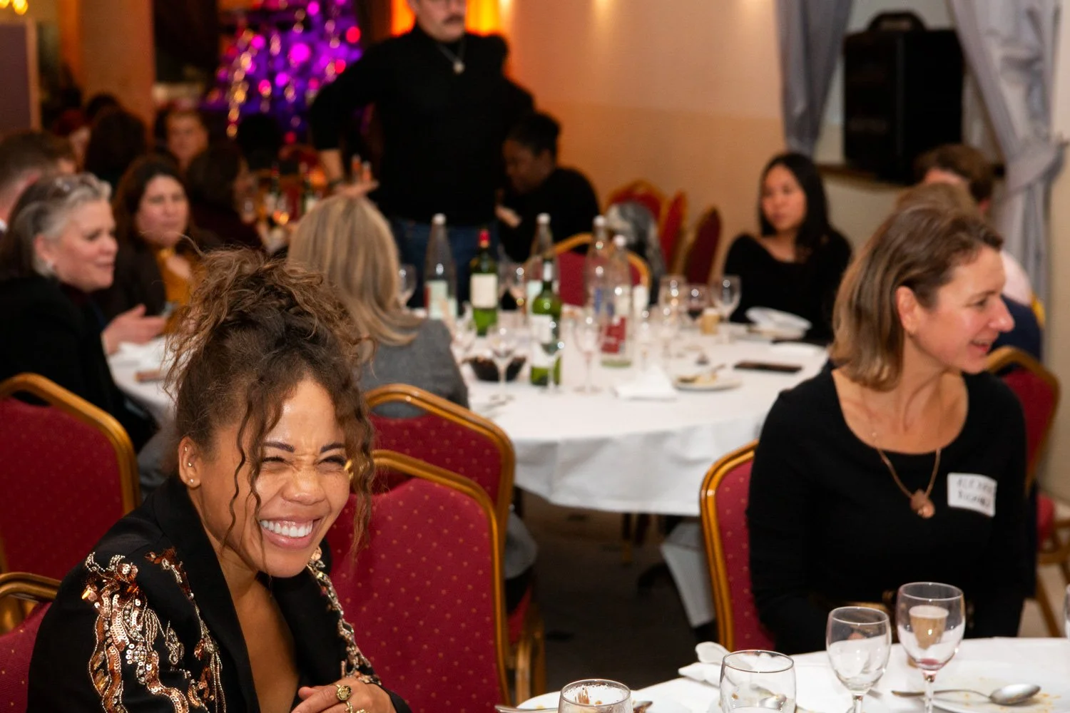 Guests laughs Paris Thanksgiving école militaire 