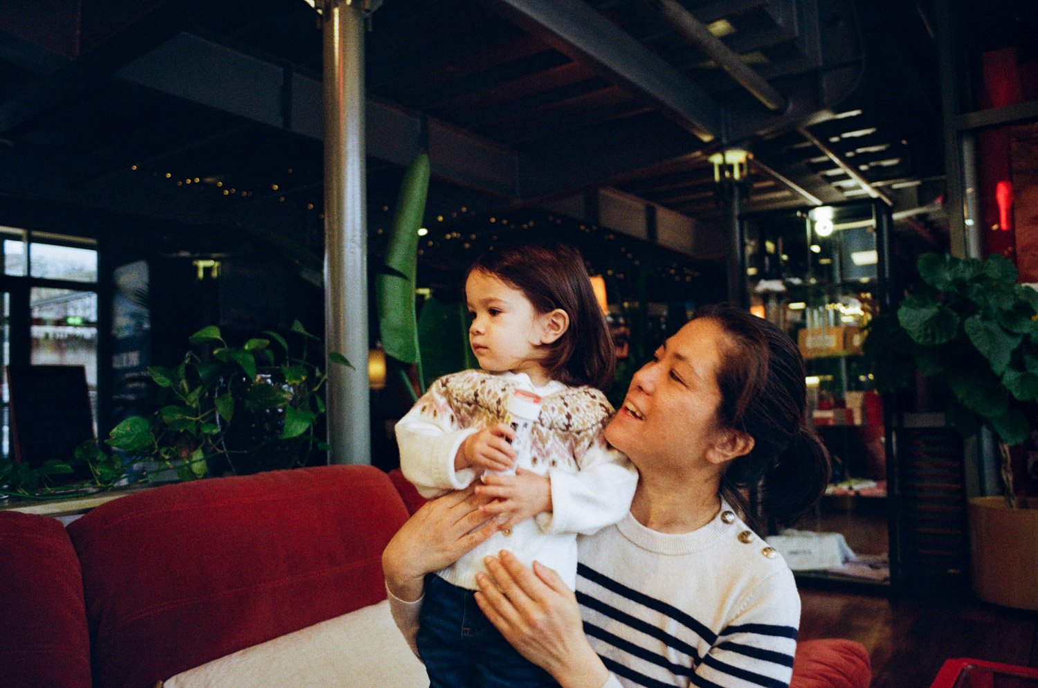 mom daughter cafe.jpg