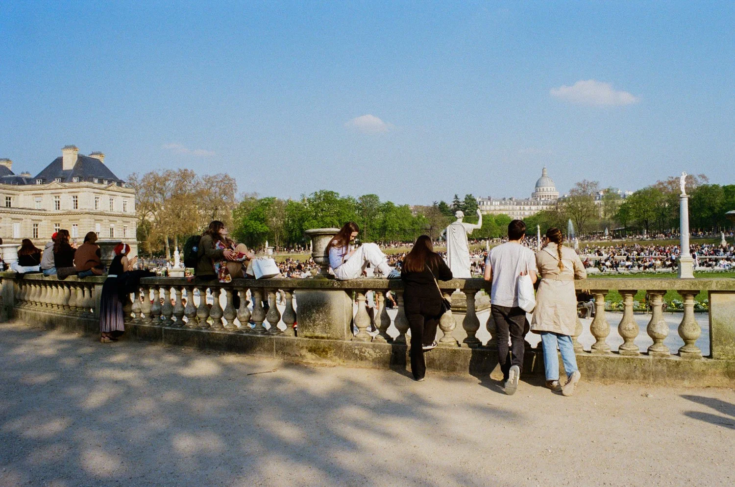Parisians enjoy sunshine in Luxembourg Gardens
