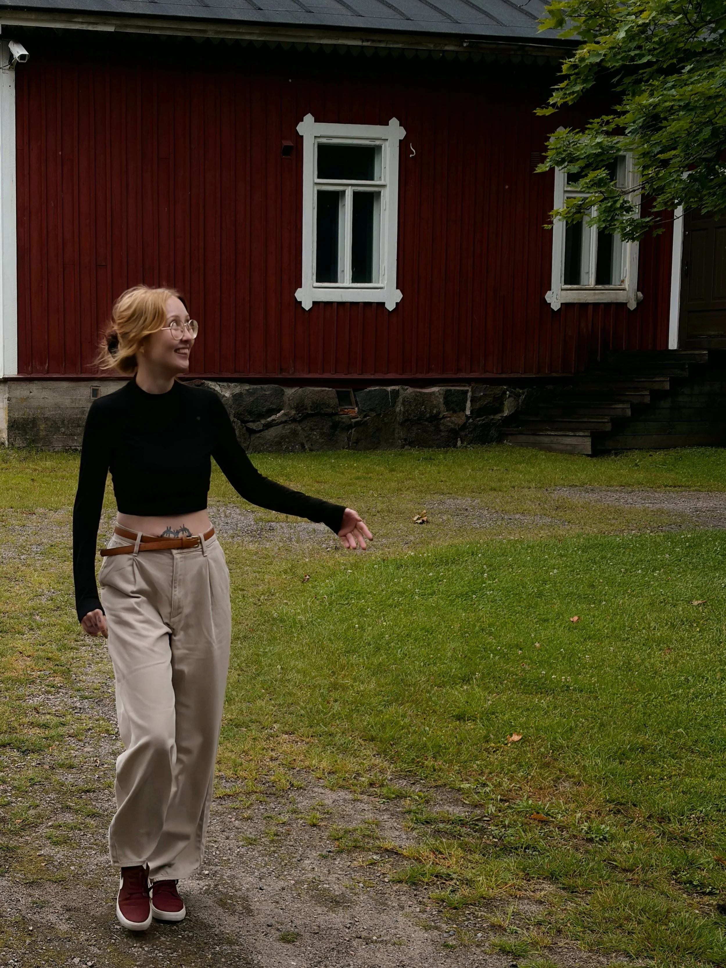 sateinen museop&auml;iv&auml; ja maailman mukavimmat housut!! 🙂&zwj;↕️ 

croptop: @nellycom / thrifted
jeans: @uniqloeurope / thrifted 
shoes: @nike / thrifted 
//
#p&auml;iv&auml;nasu #asuinspiraatio #ootd #uniqlo #igerssuomi