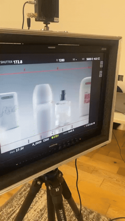3edbaf95-8644-4d1d-8b98-bd3e05a0fb02.gif