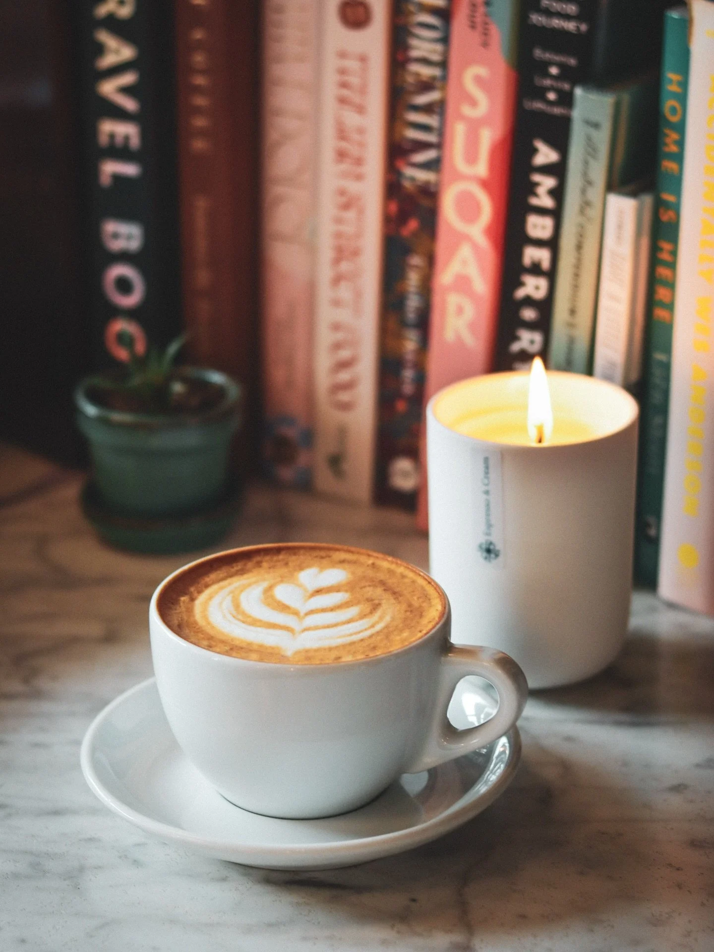 Small businesses, Big hearts. The best time to support local businesses is&hellip; always! &hearts;️ #shopsmall #shopindie #happyholidays