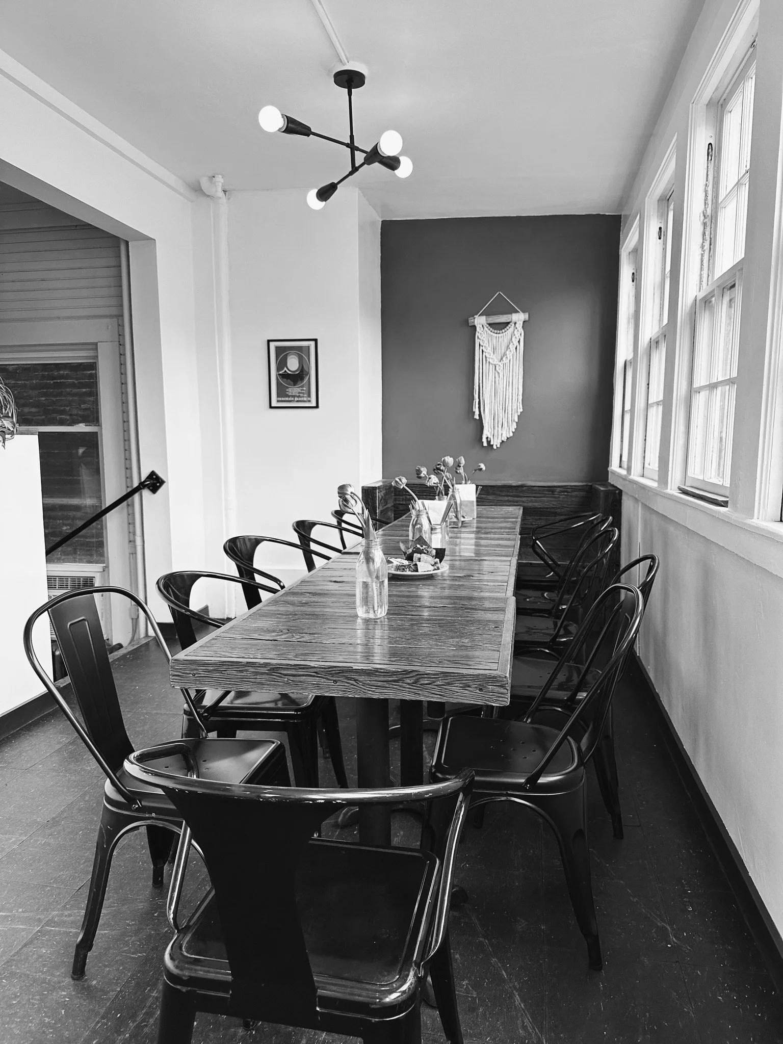 🖤 a blank slate for your small gathering that comes with all the things you love