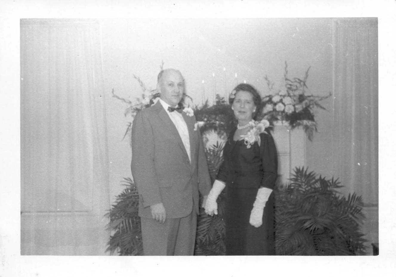 Gray and Vertis wedding 1956_007.jpg