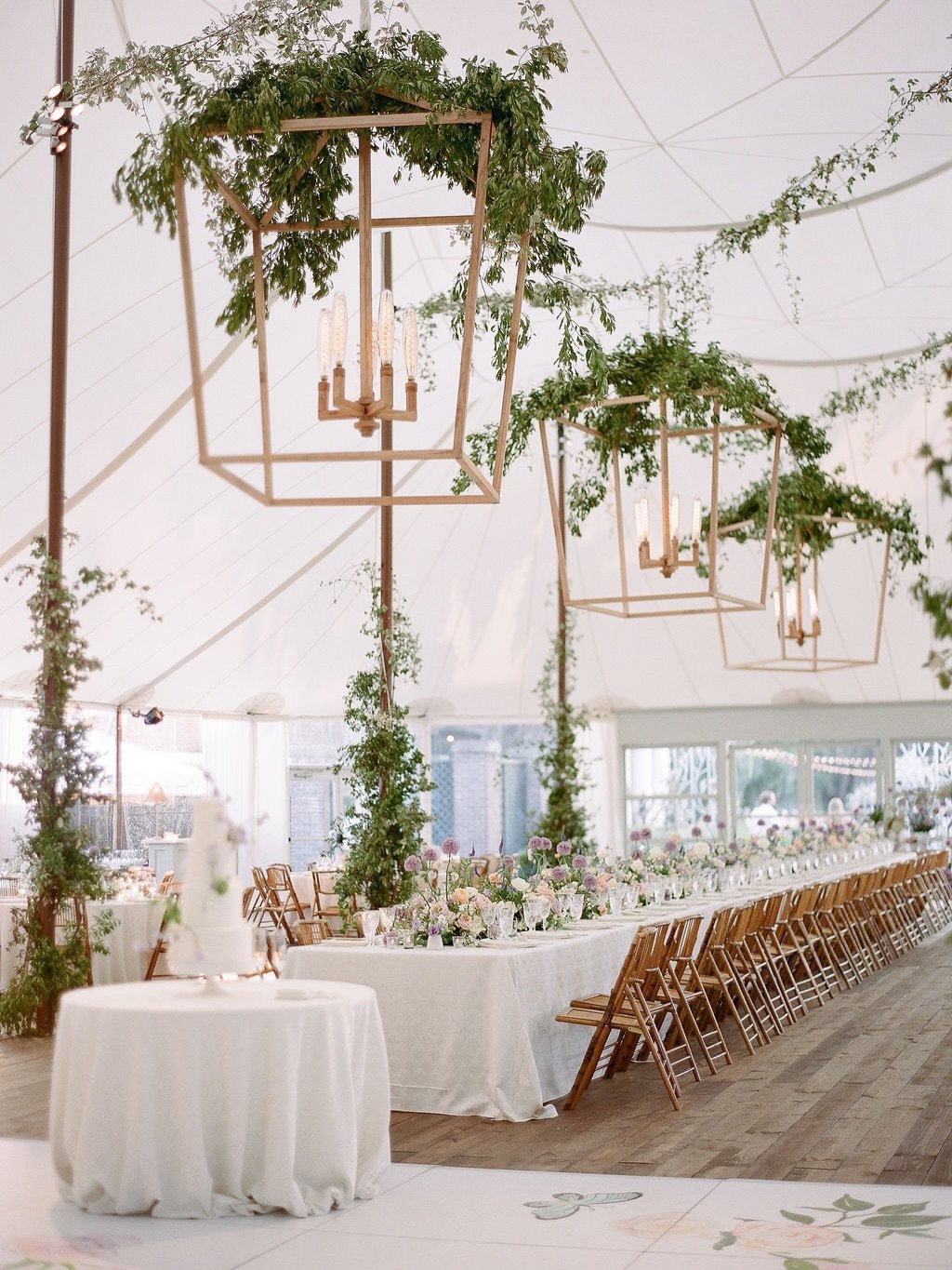 Spring wedding season is starting to peek through. 🌿
Fresh blooms, airy energy, lush greenery, and soft pastels. There&rsquo;s something about this time of year that feels light, sweet and romantic, and we&rsquo;re so ready to see these big days blo