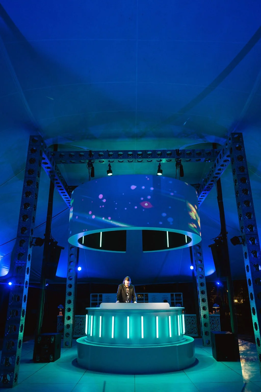 Band vs. DJ for a Luxury Wedding: How to Decide