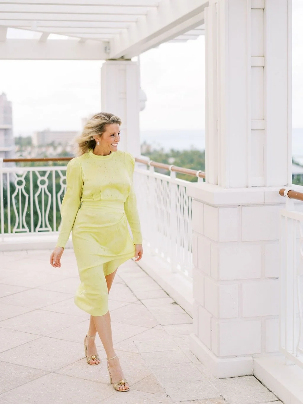 Let&rsquo;s set the scene: you chose to host your wedding weekend in the Bahamas 🌞🌊

A quick flight from the East Coast and suddenly you&rsquo;re stepping into warm air, crystal-clear water, and a destination that feels like an instant escape.
Welc