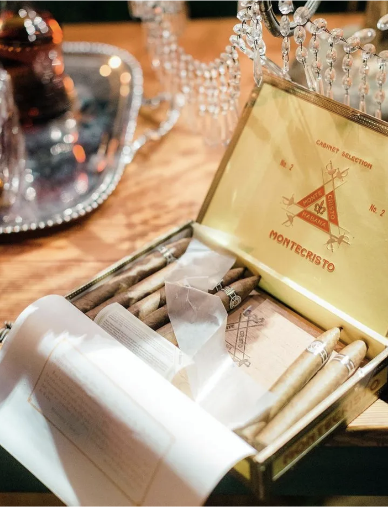 montecristo-cigar-bar-wedding-detail.jpg (Copy)