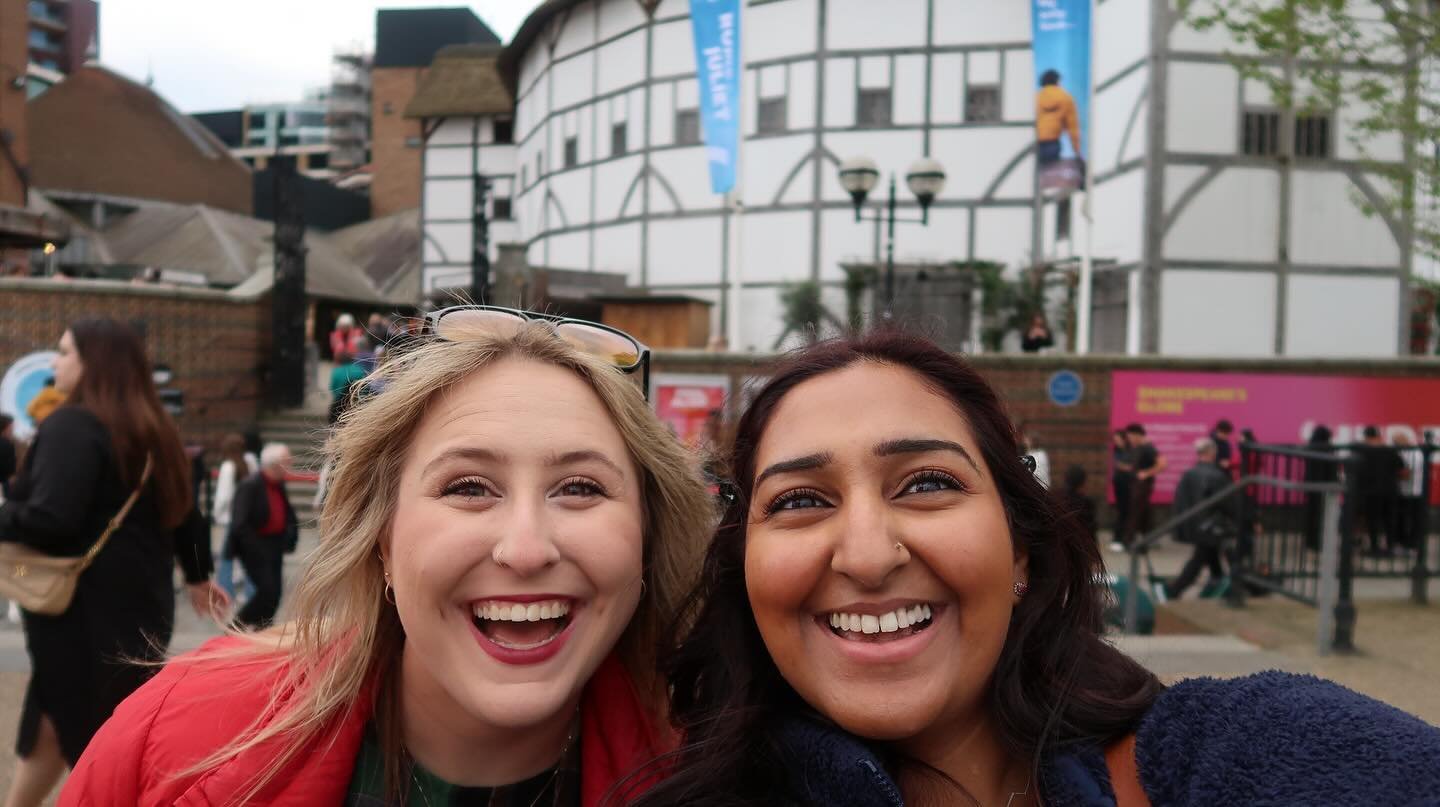 England Highlights 1 ✨
1 - Romeo &amp; Juliet 🌹at the Globe Theatre 🎭 (we got to go closing night and it was so surreal and wonderful. See a show at the Globe if you ever get a chance!)
2 - High Tea at Fortnum &amp; Mason&rsquo;s 🫖
3 - Tower of Lo