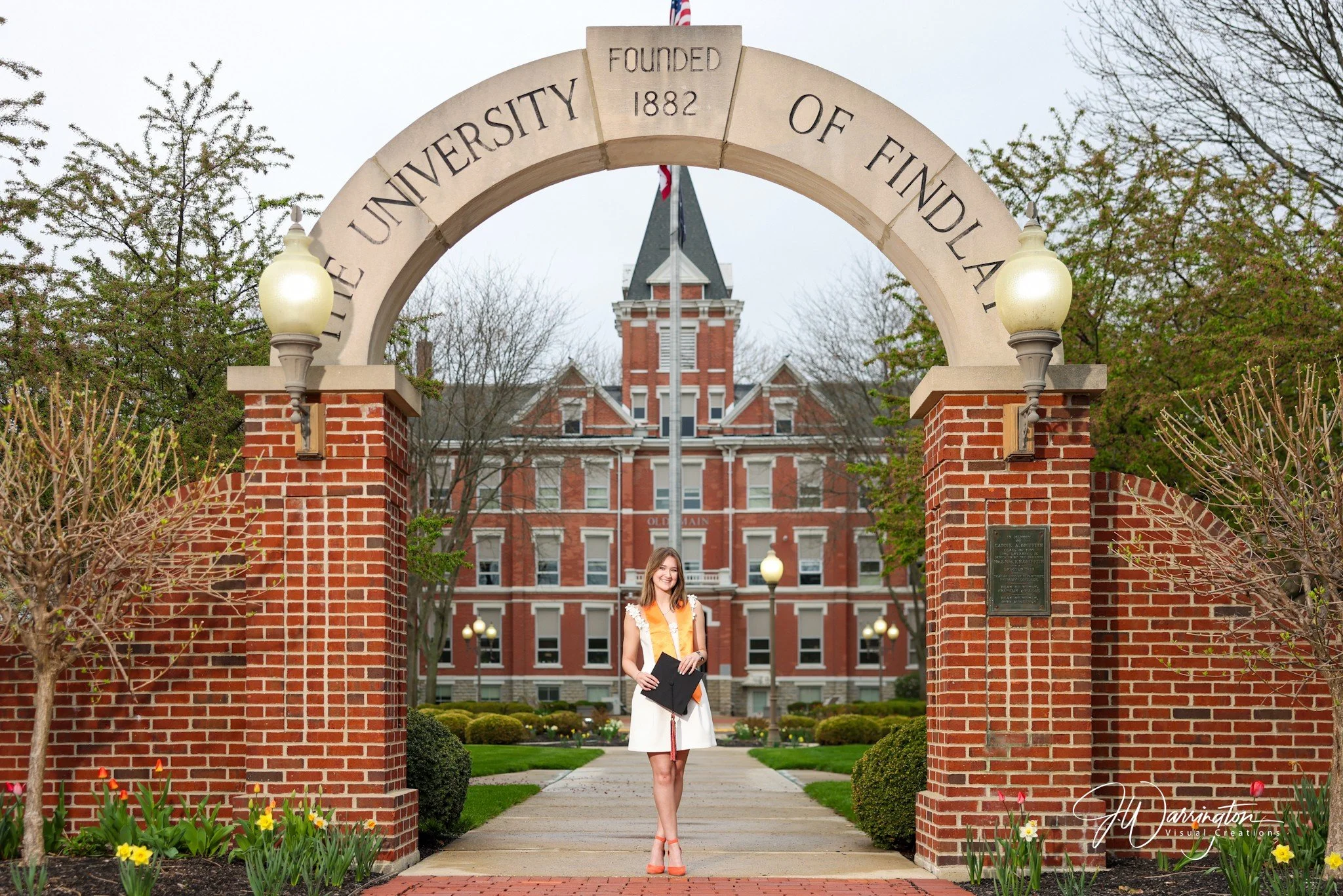university of findlay arch senior/graduation pictures northwest ohio photographer