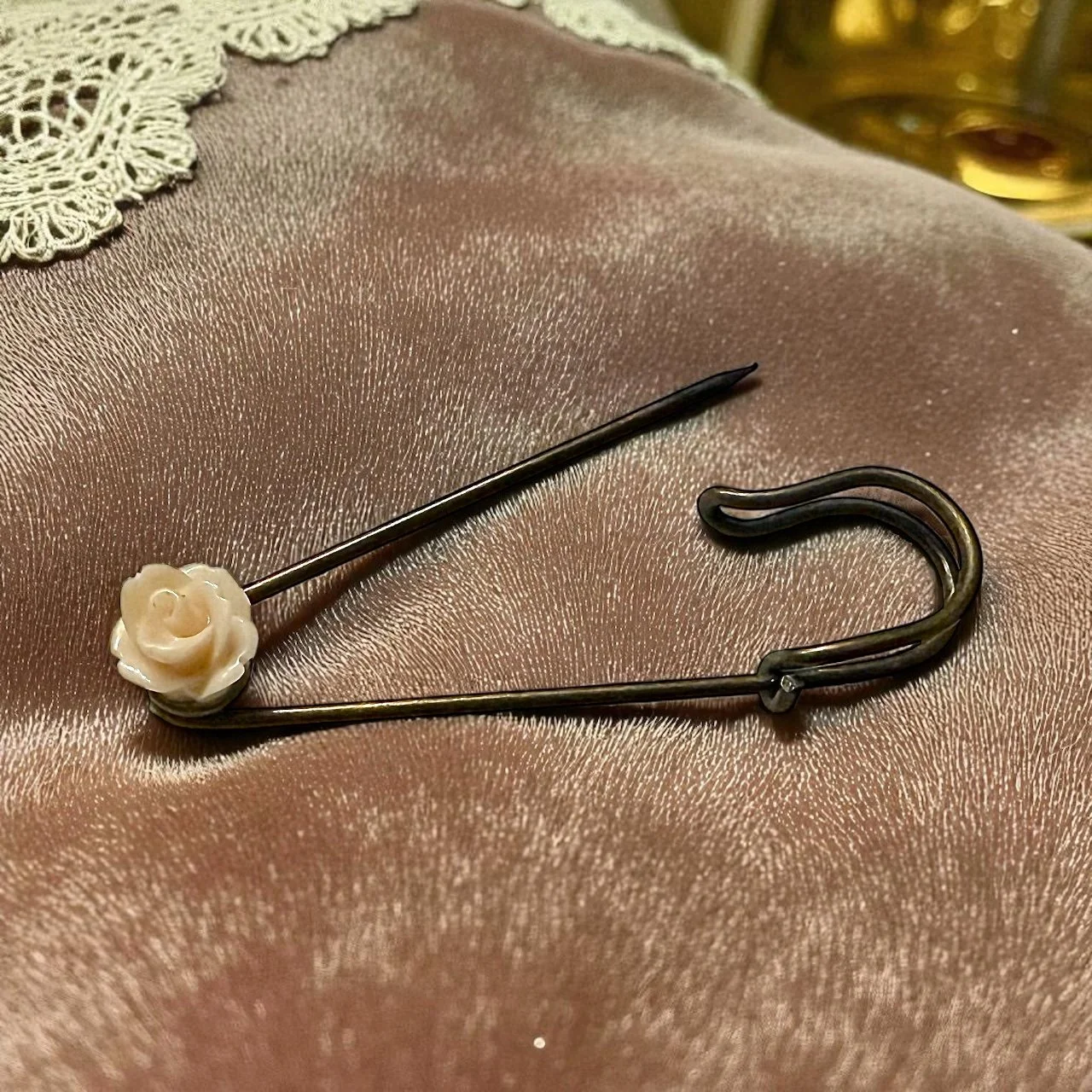 Antique Bronze Garden Rose Kilt Pin