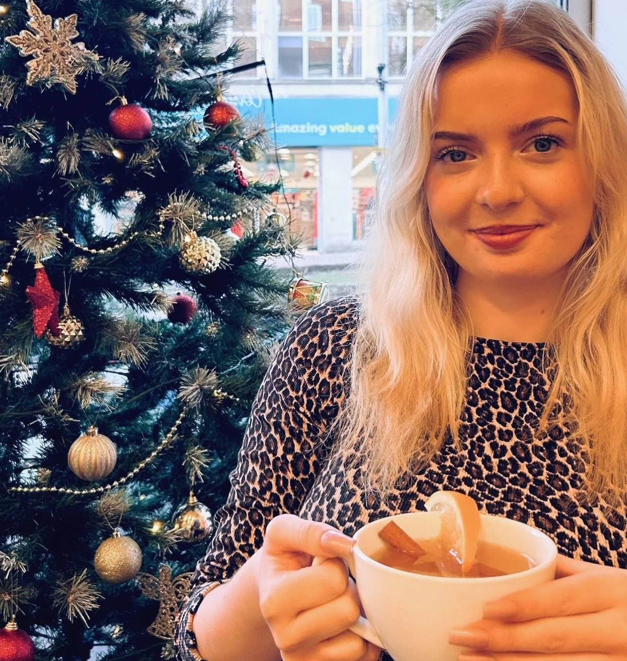 🌟Our FINAL drink on our Christmas Winter Warmer Menu 🌟

Georgia&rsquo;s Signature Mulled Wine! 🍷

Brewing up a blend of traditional spices, rich fruit, and pure festive comfort. And for all our non-drinkers&mdash;don&rsquo;t worry! It&rsquo;s deli