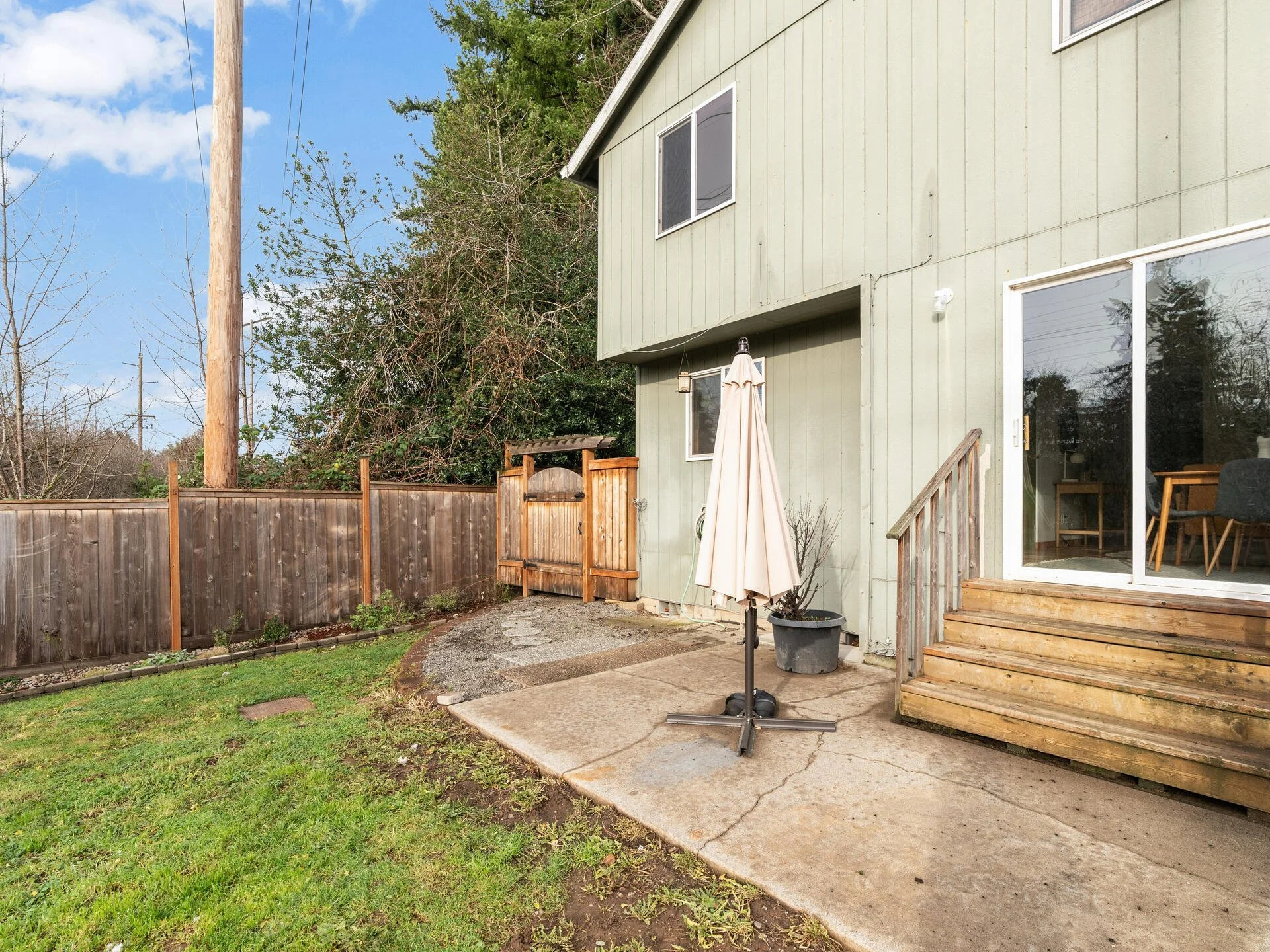 13804 SE Reedway St Portland OR 97236 USA-027-026-Back Yard-MLS_Size.jpg