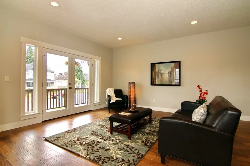 b_Living Room_9901_resize.JPG