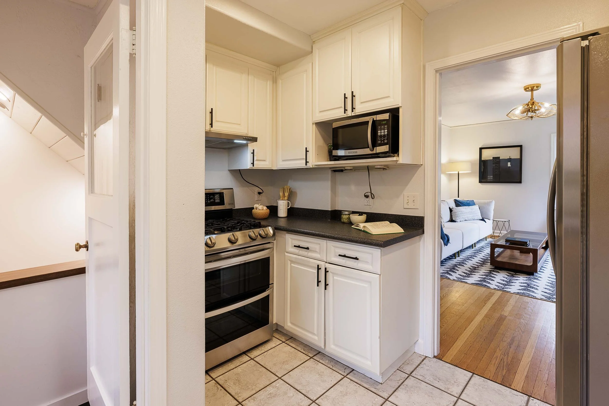 3028 SW Flower Terrace_07.JPG