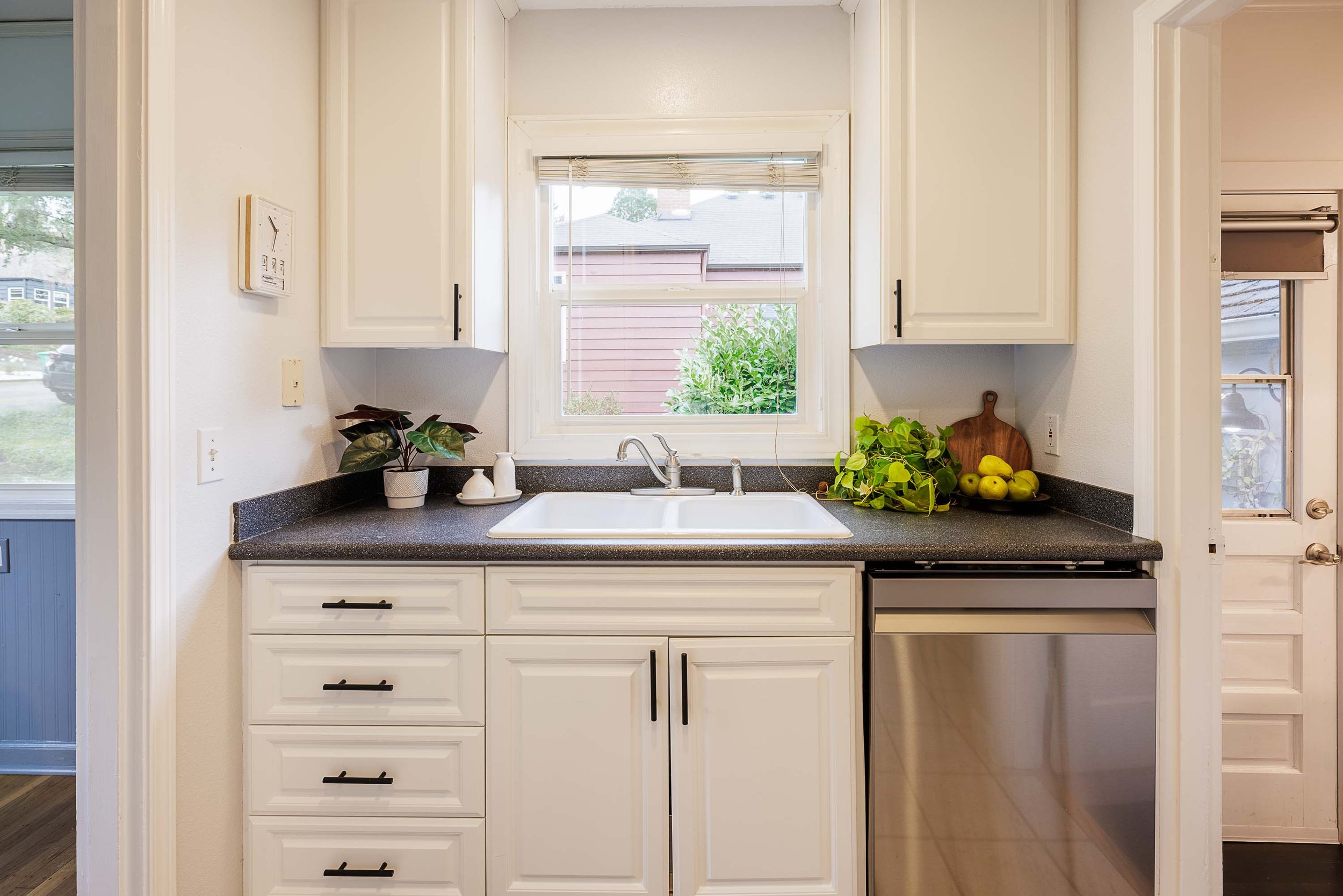 3028 SW Flower Terrace_08.JPG