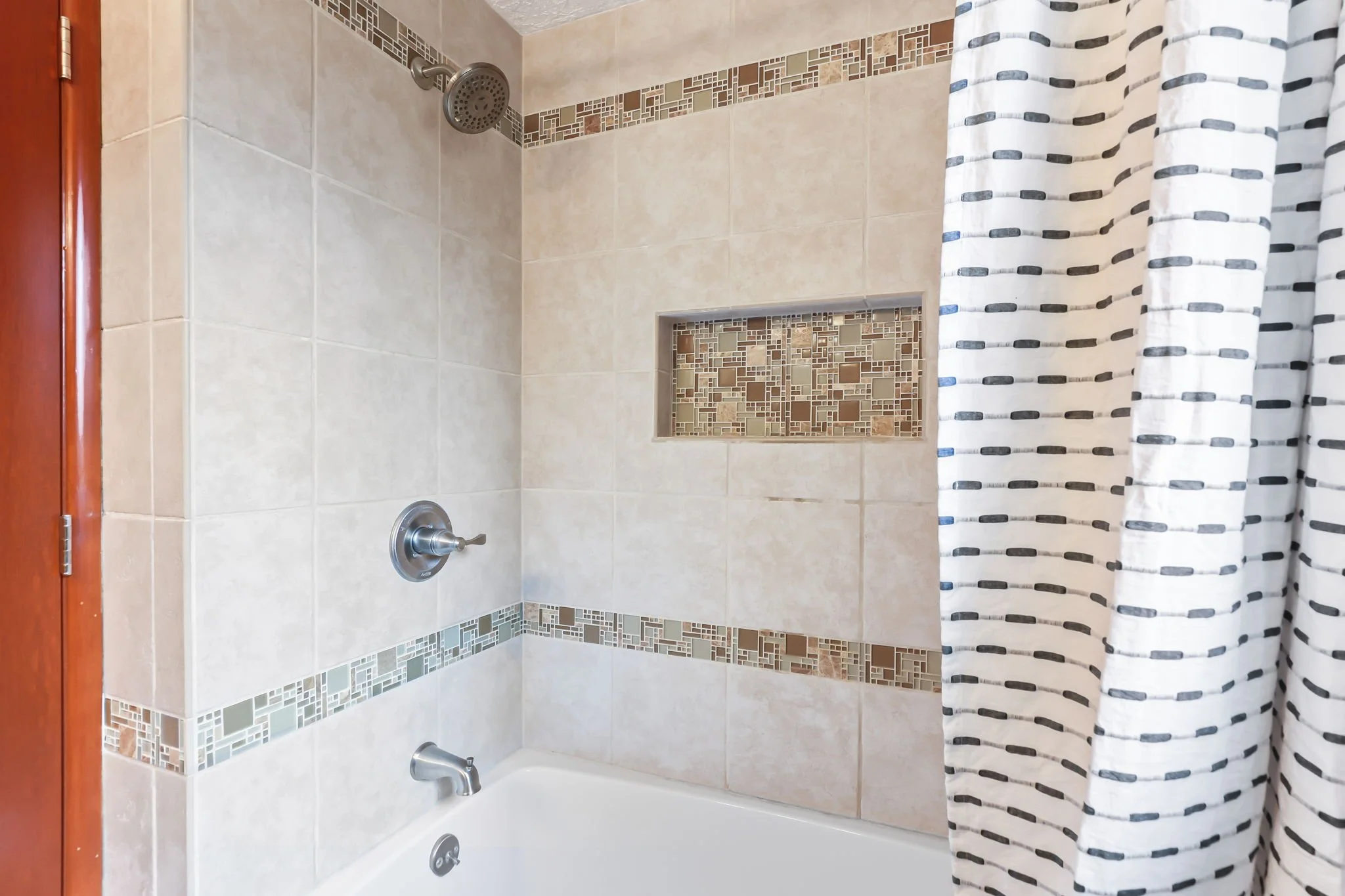 11665 SE 33rd Ave-31.JPG